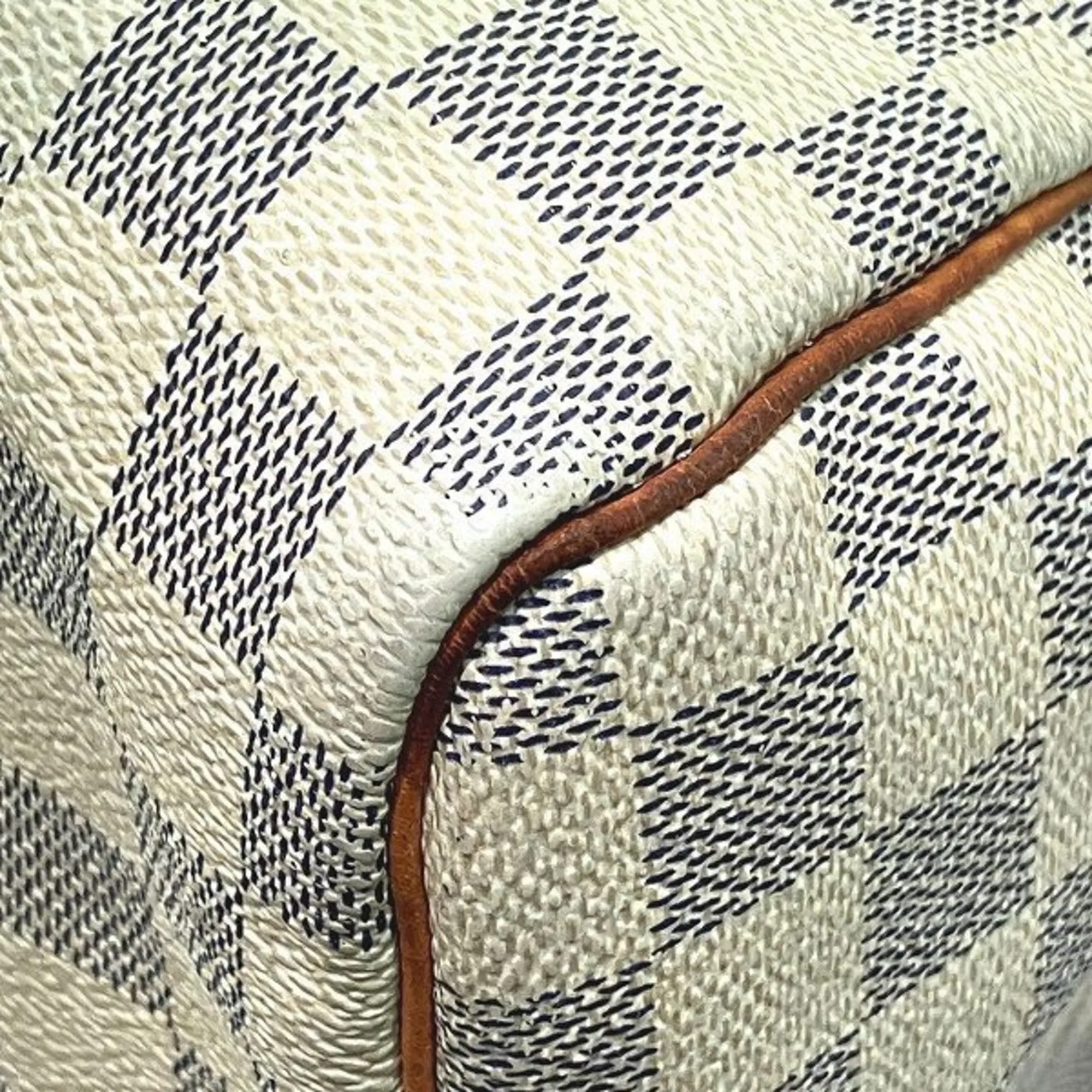 Louis Vuitton Damier Azur Handbag (Pre-Owned)