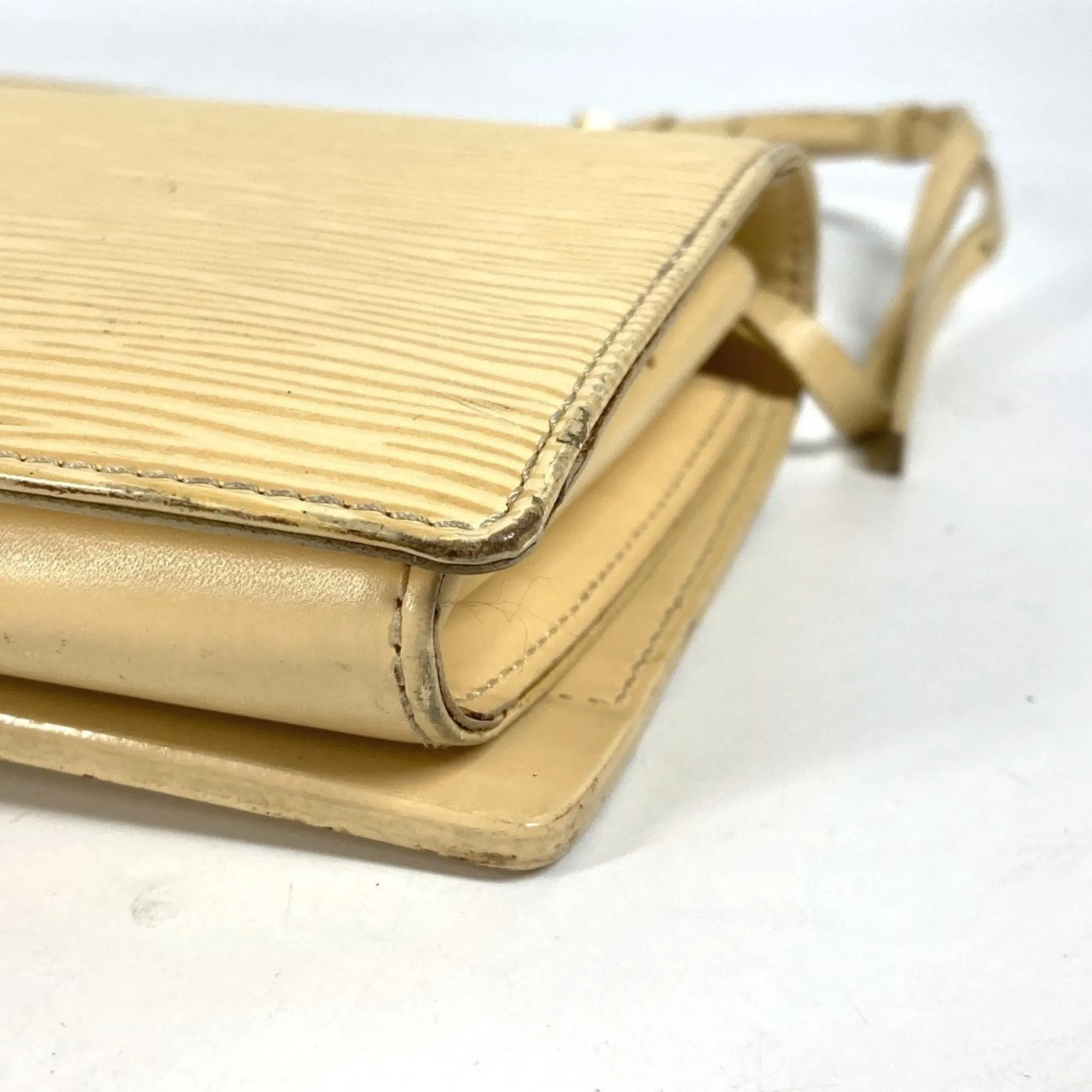 Louis Vuitton Epi Leather Clutch Bag Pouch Shoulder Bag (Pre-Owned)
