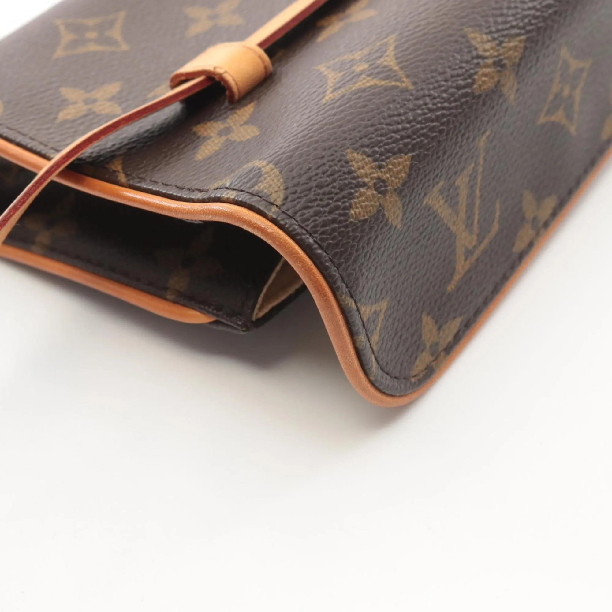 Louis Vuitton Florentine Canvas Clutch Bag (Pre-Owned)
