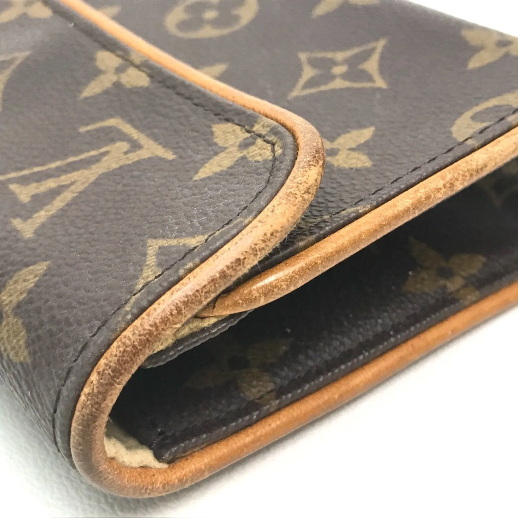 Louis Vuitton Florentine Canvas Clutch Bag (Pre-Owned)