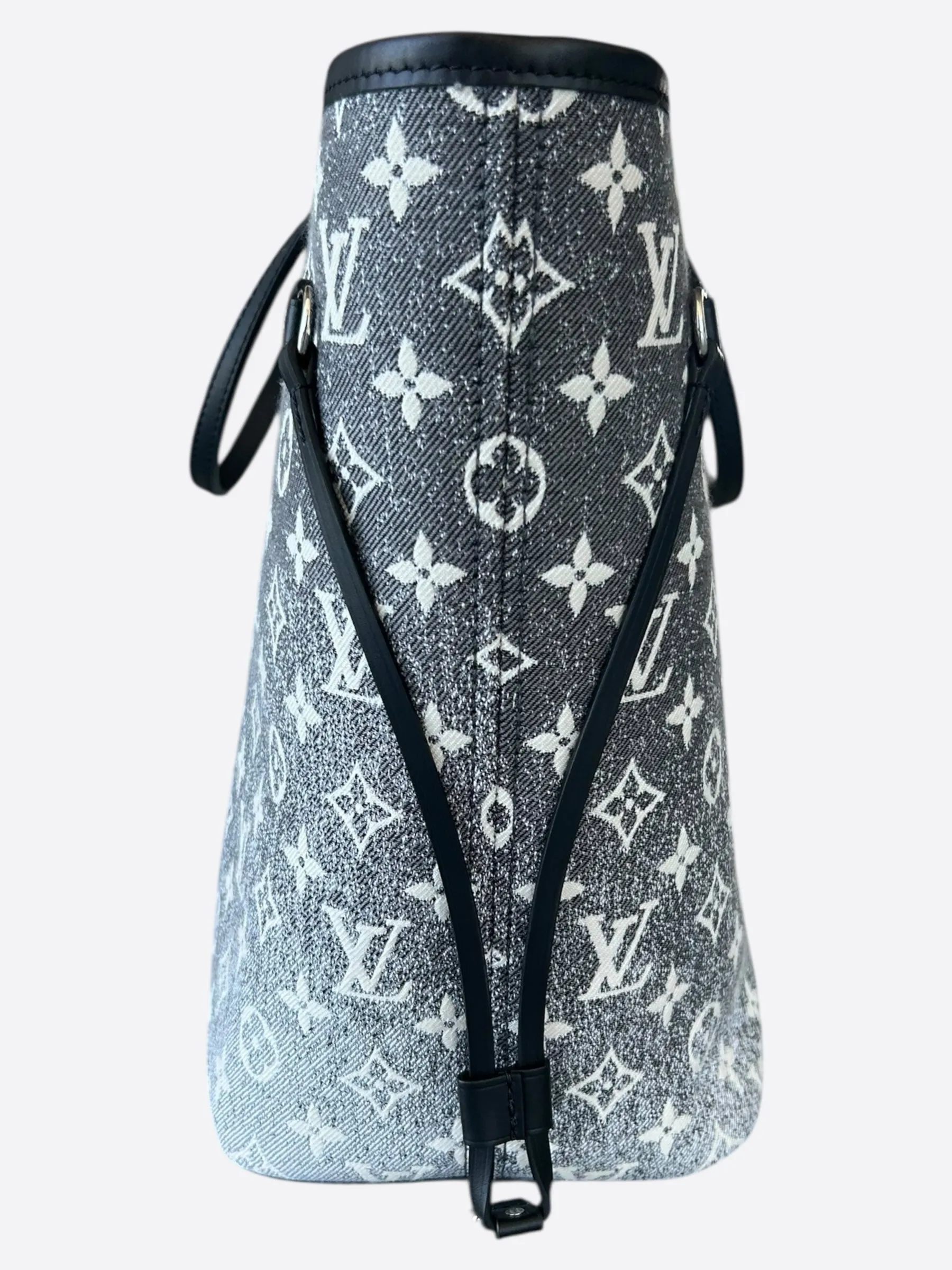 Louis Vuitton Grey & White Denim Monogram Neverfull MM