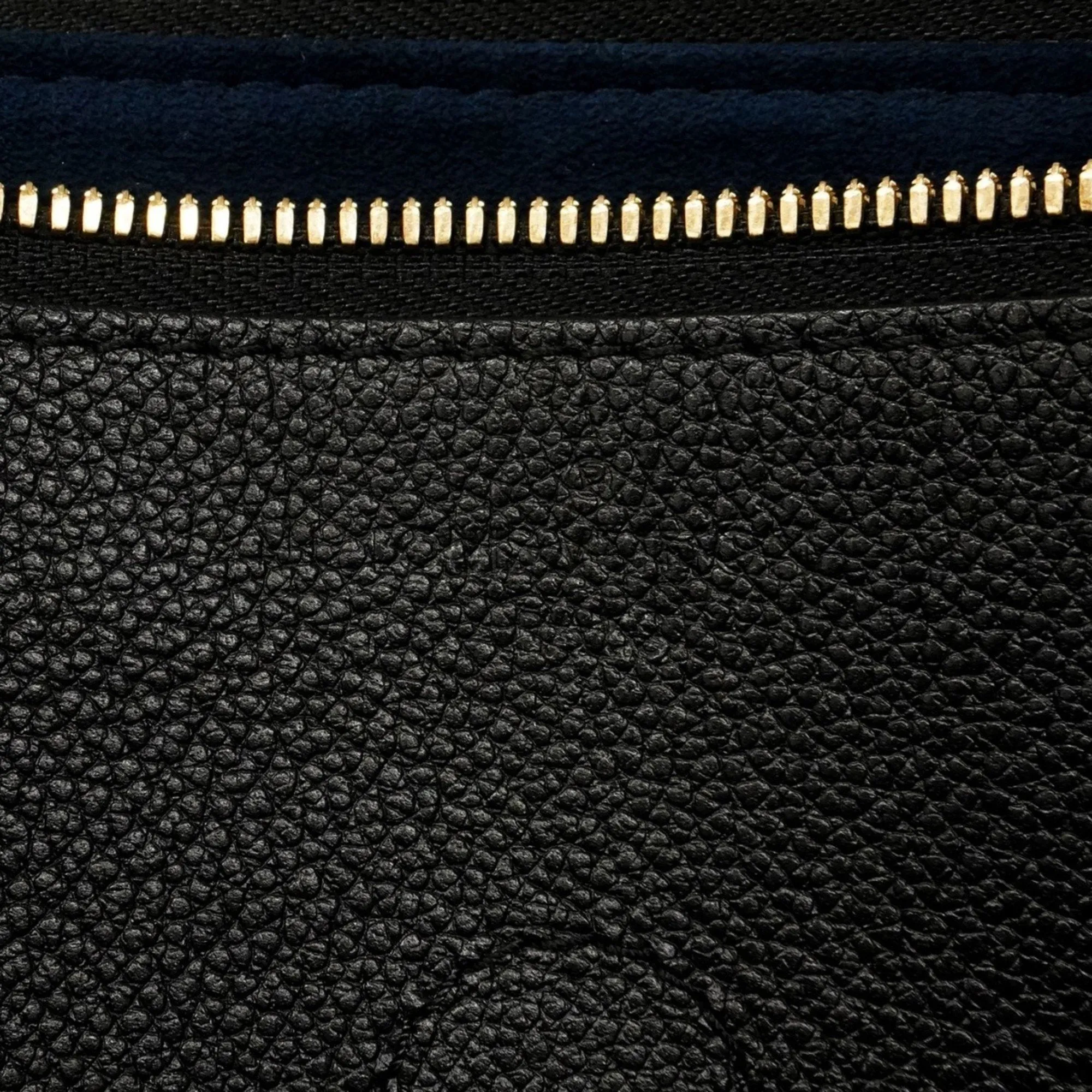 Louis Vuitton Handbag (Pre-Owned)