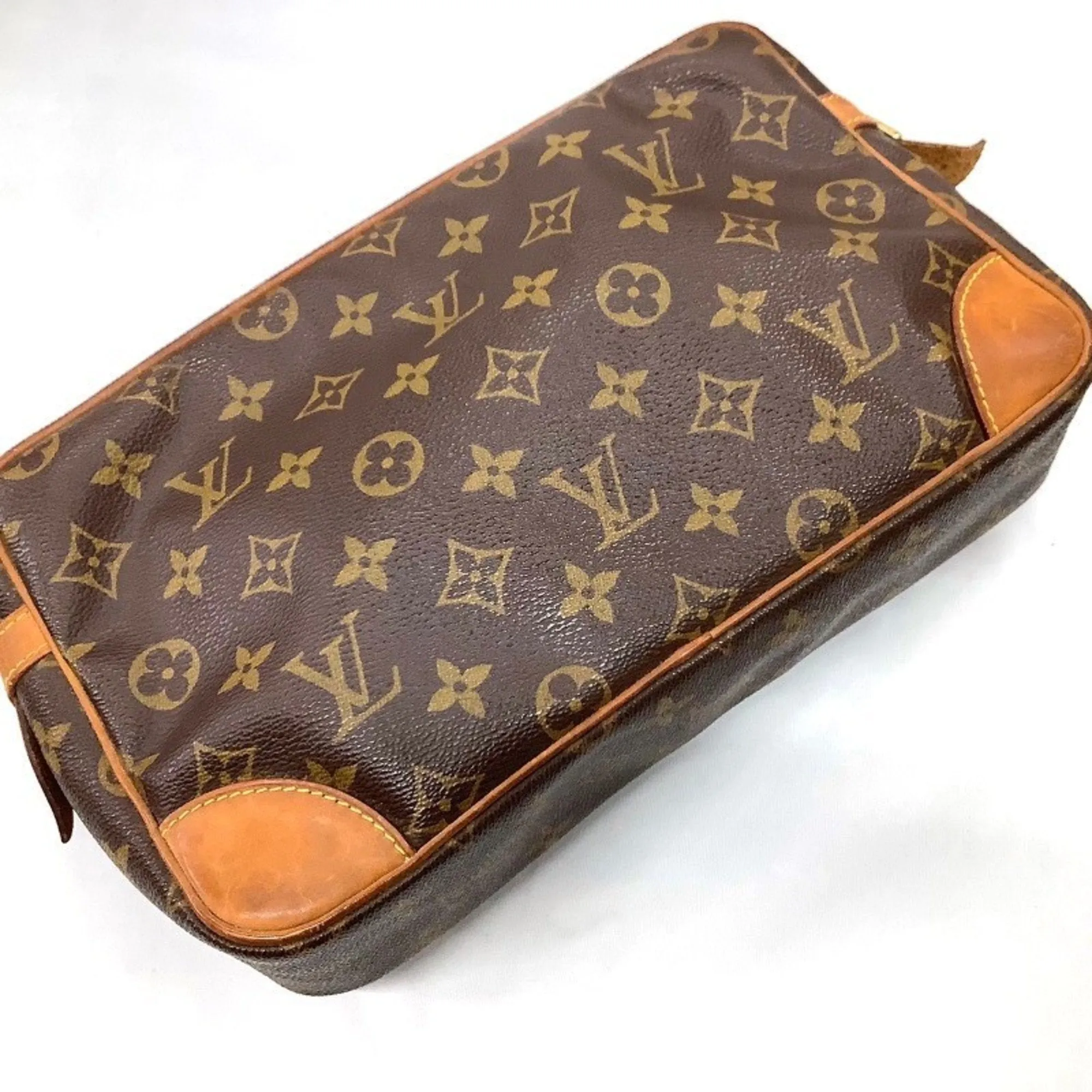 Louis Vuitton  Handbag (Pre-Owned)