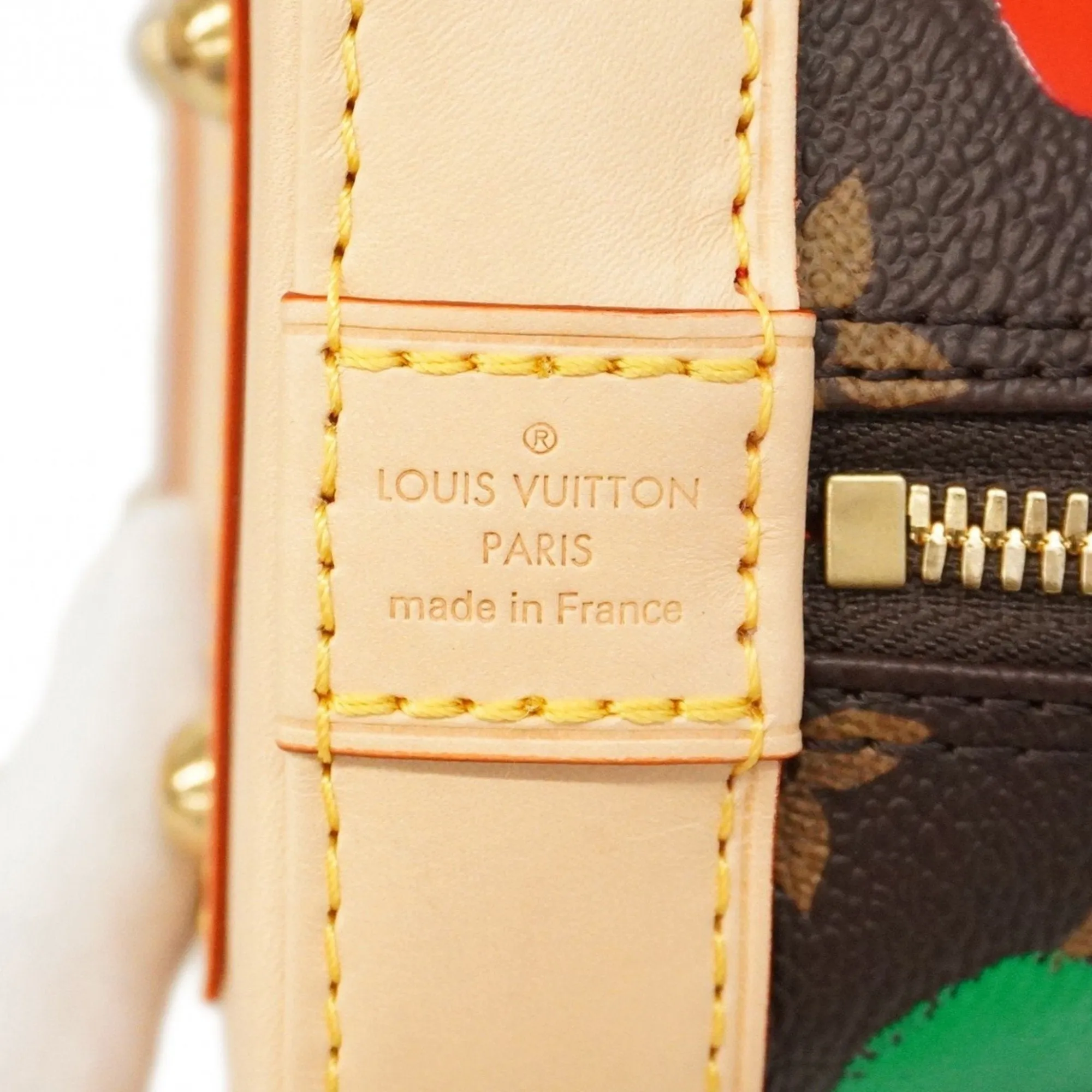 Louis Vuitton  Handbag (Pre-Owned)