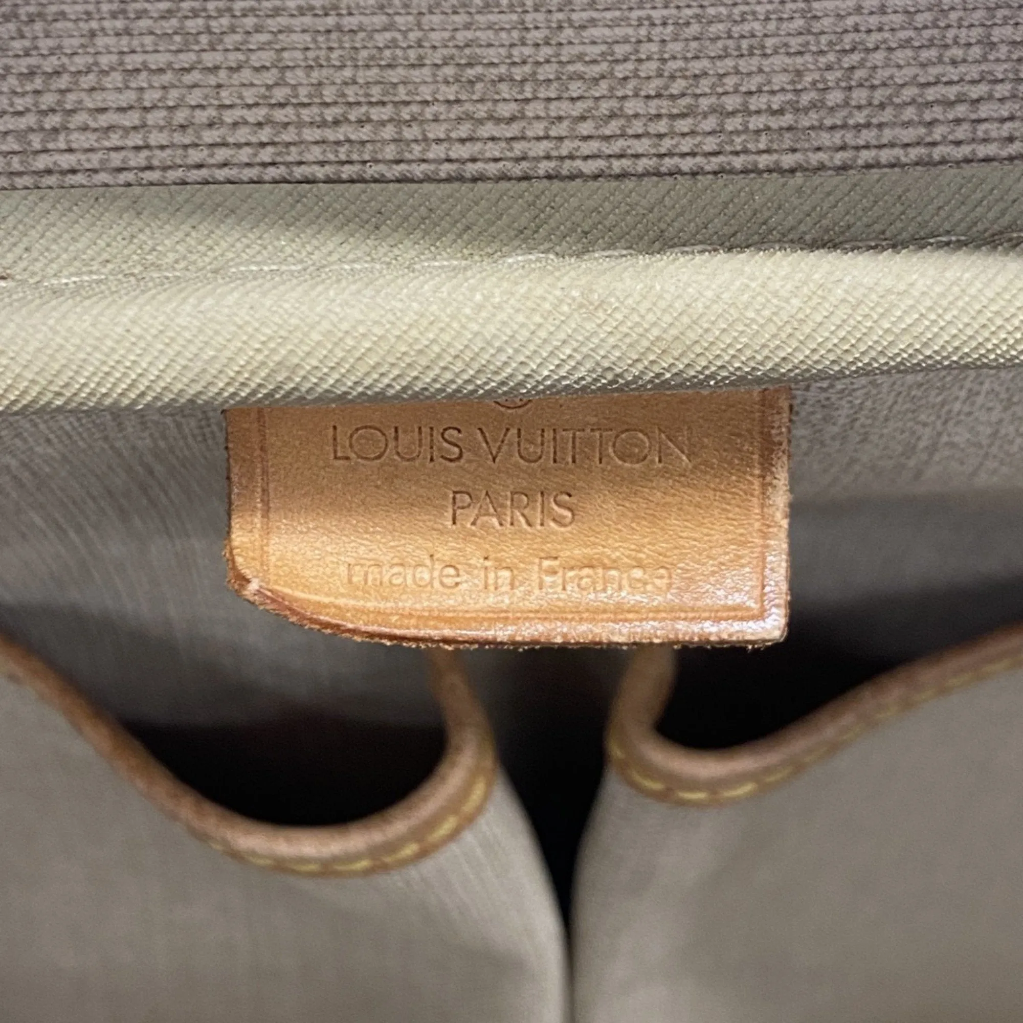Louis Vuitton Handbag (Pre-Owned)