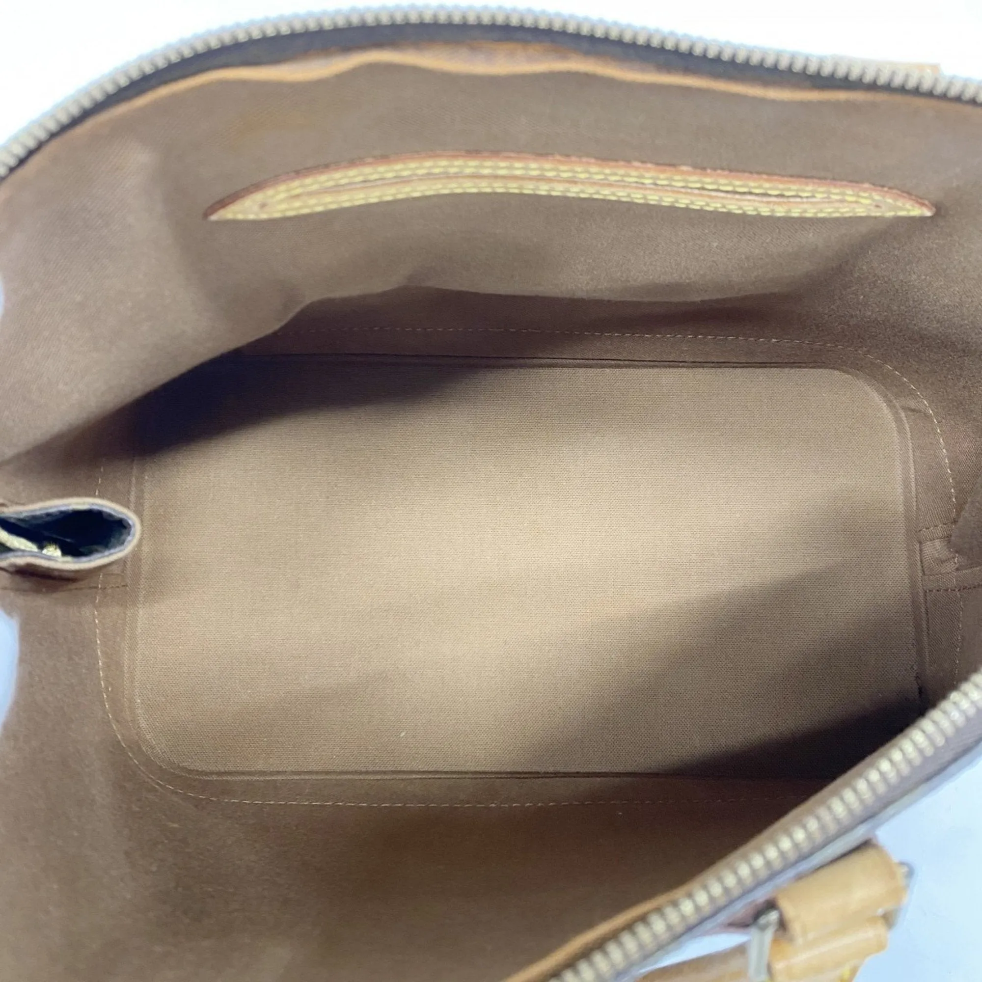 Louis Vuitton Handbag (Pre-Owned)