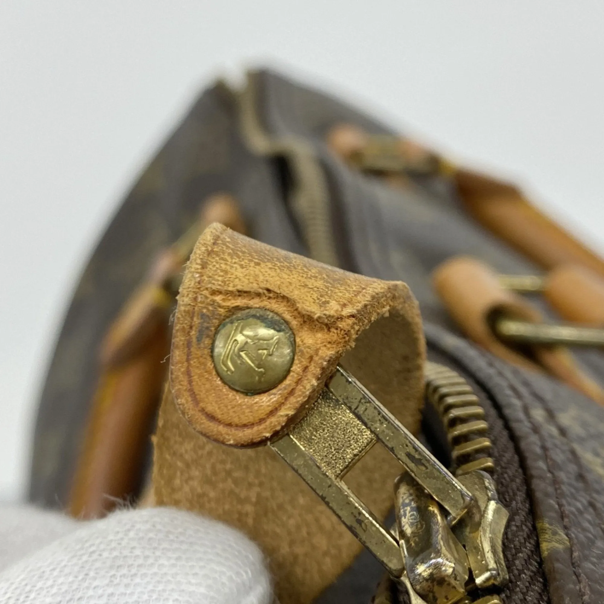 Louis Vuitton Handbag (Pre-Owned)