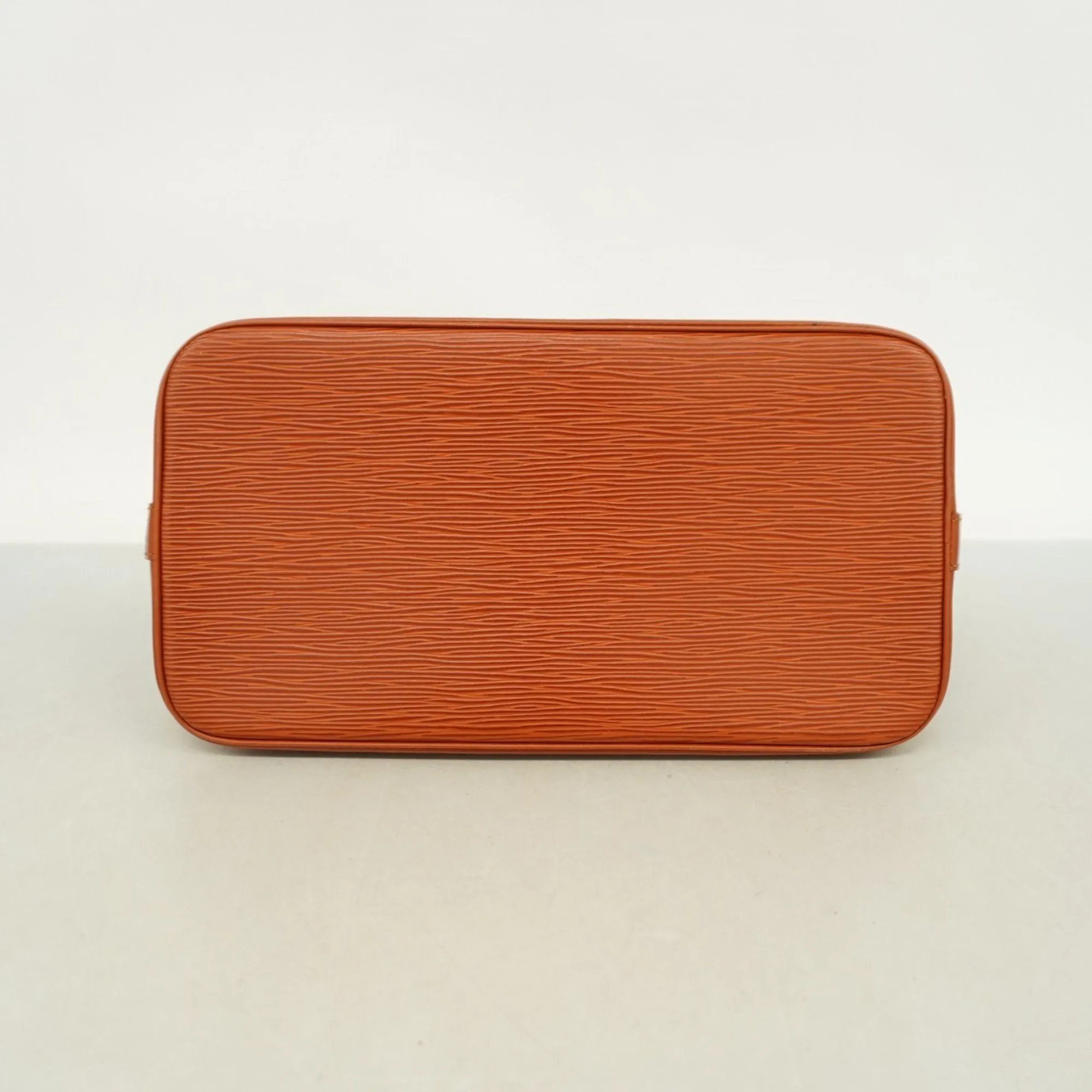Louis Vuitton Handbag (Pre-Owned)