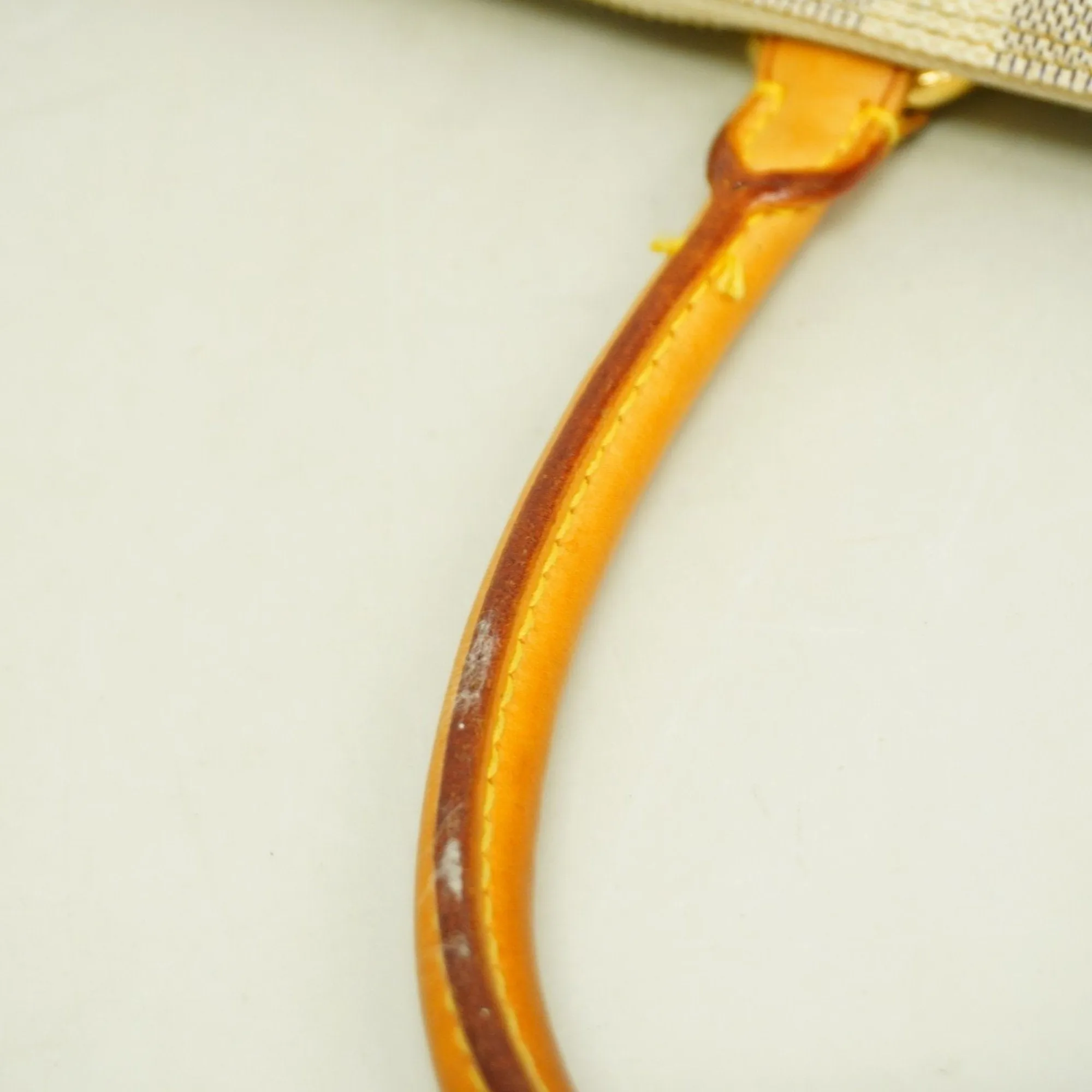 Louis Vuitton Handbag (Pre-Owned)
