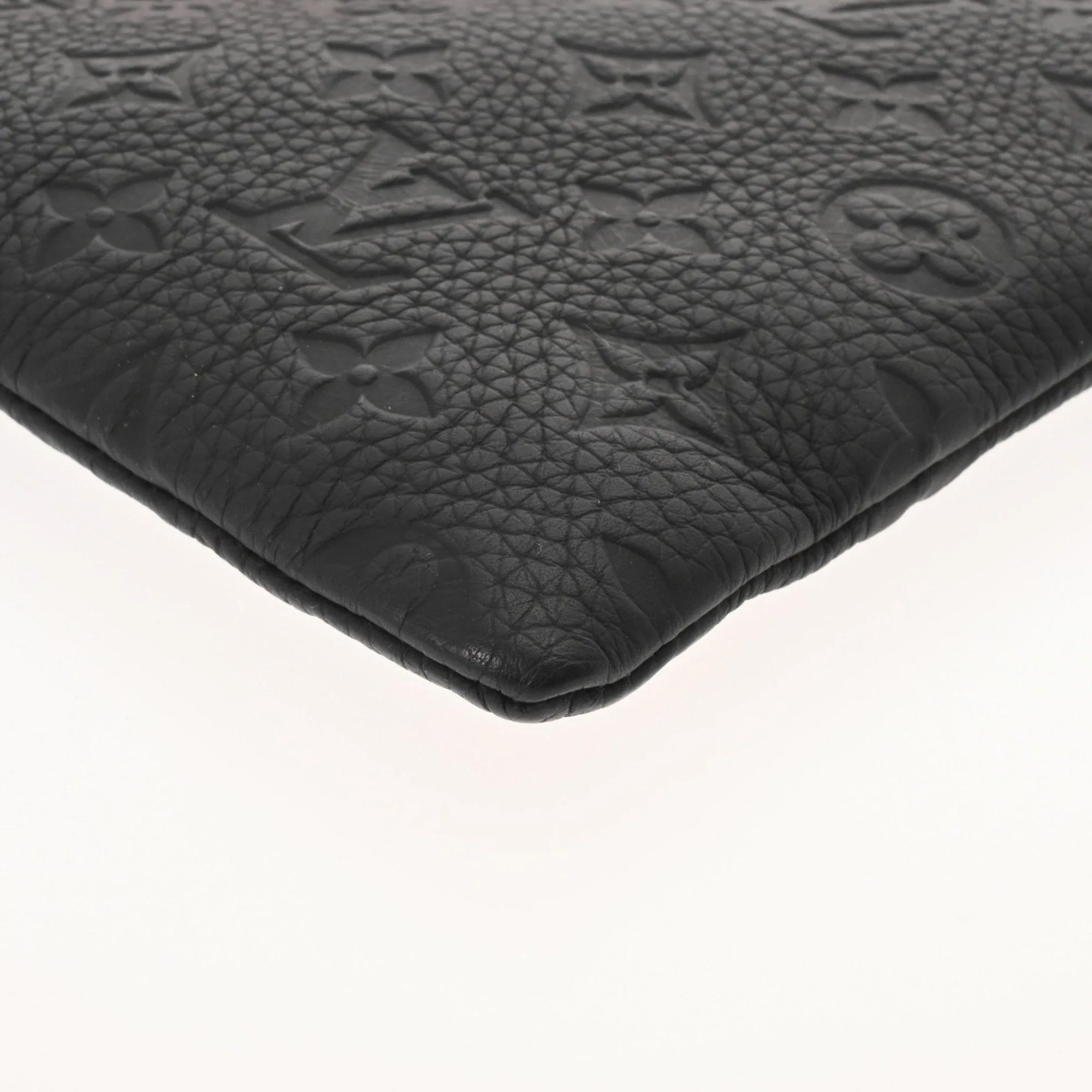 Louis Vuitton  Leather Clutch Bag Pochette (Pre-Owned)