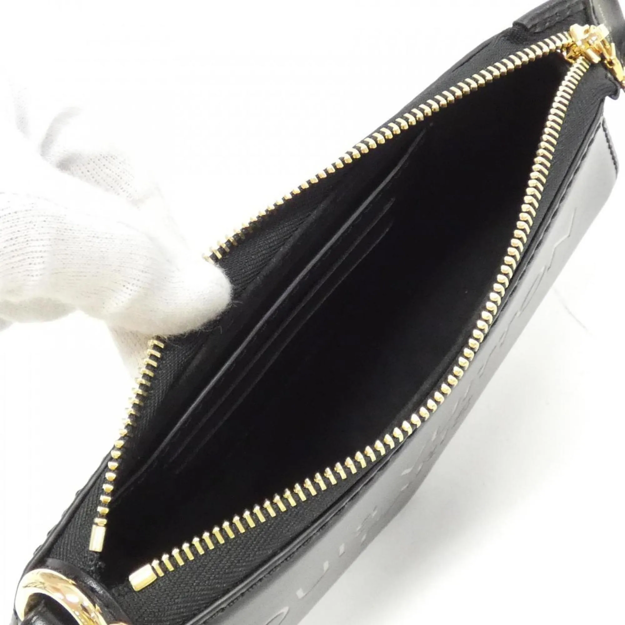Louis Vuitton Leather Clutch Bag (Pre-Owned)