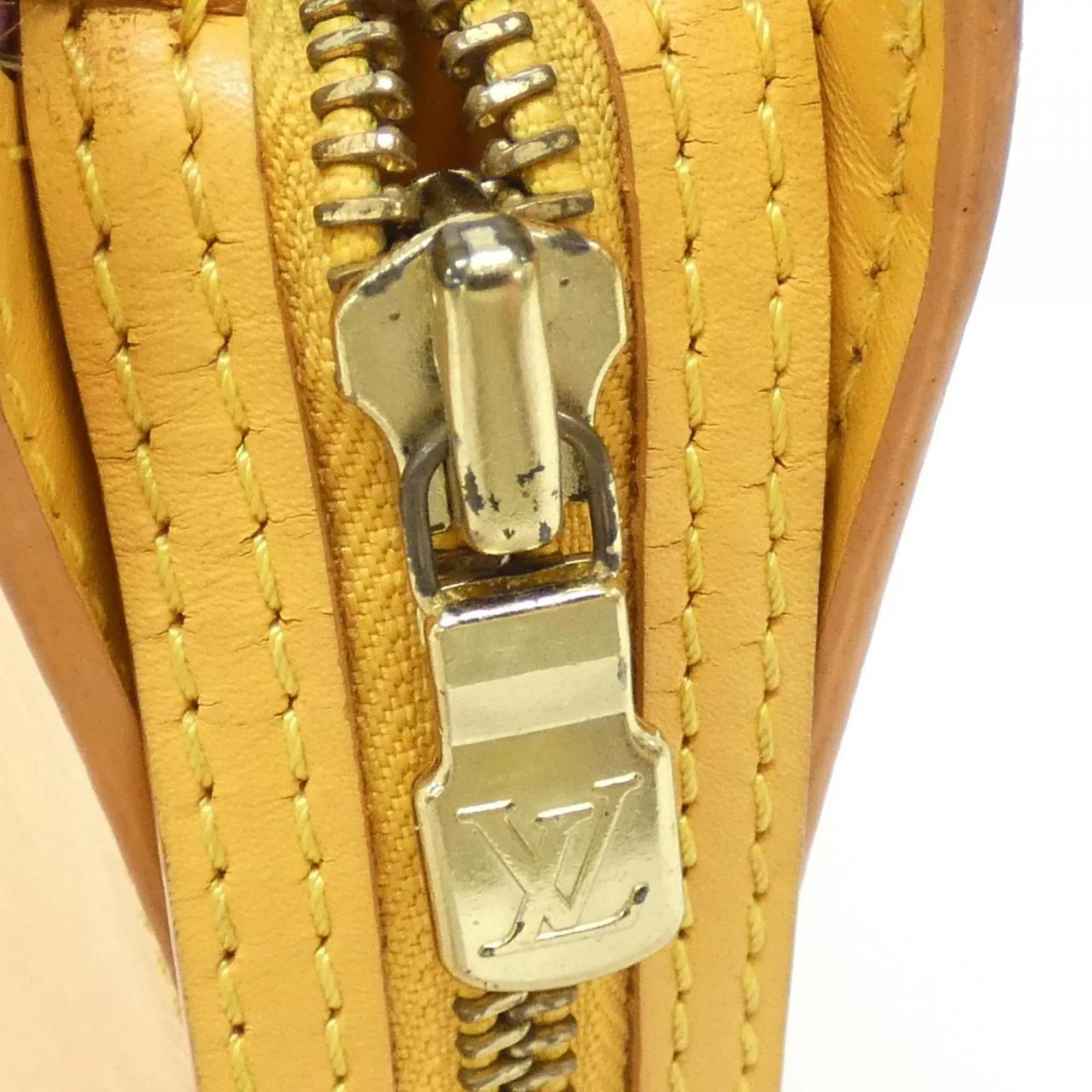Louis Vuitton Leather Handbag (Pre-Owned)