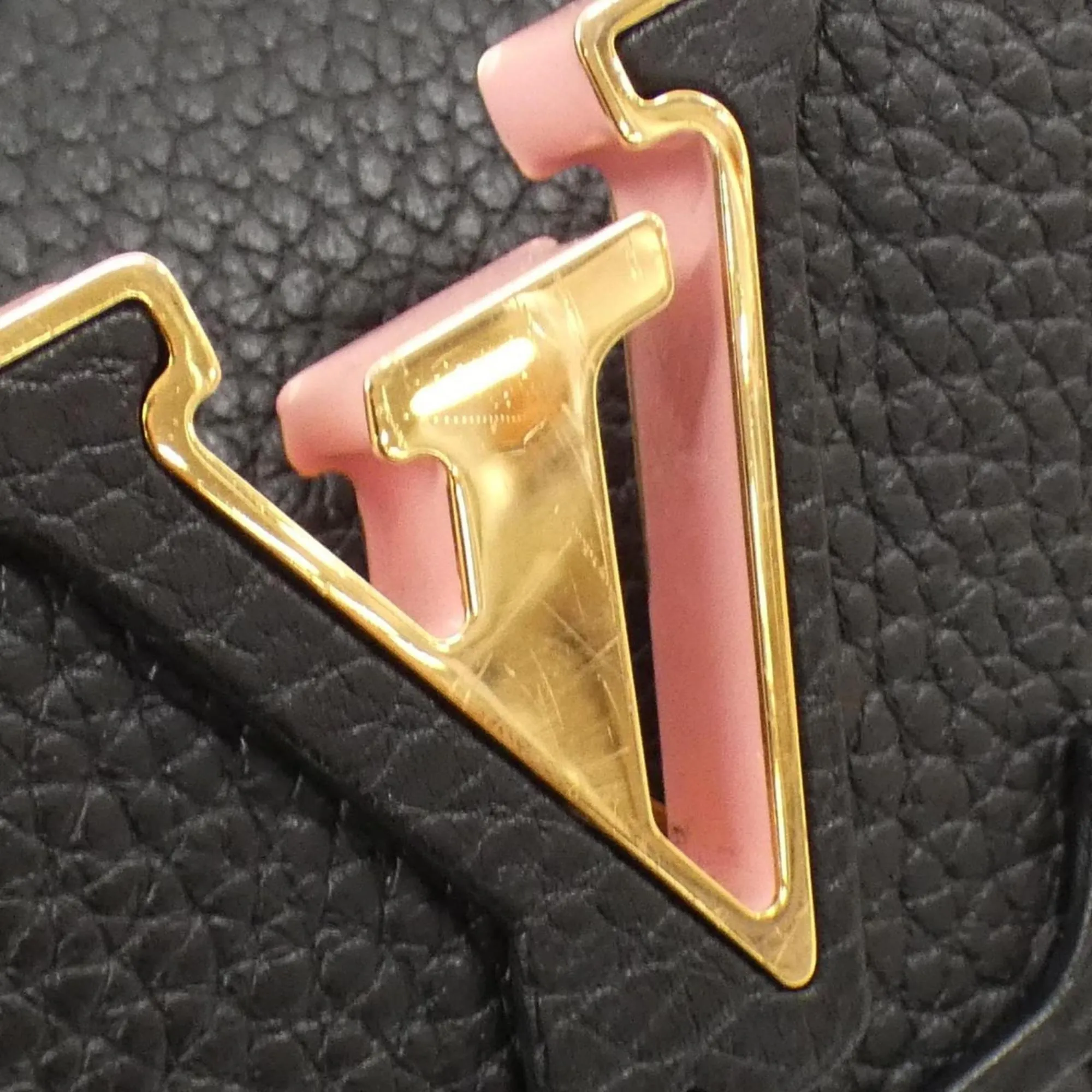 Louis Vuitton Leather Handbag (Pre-Owned)