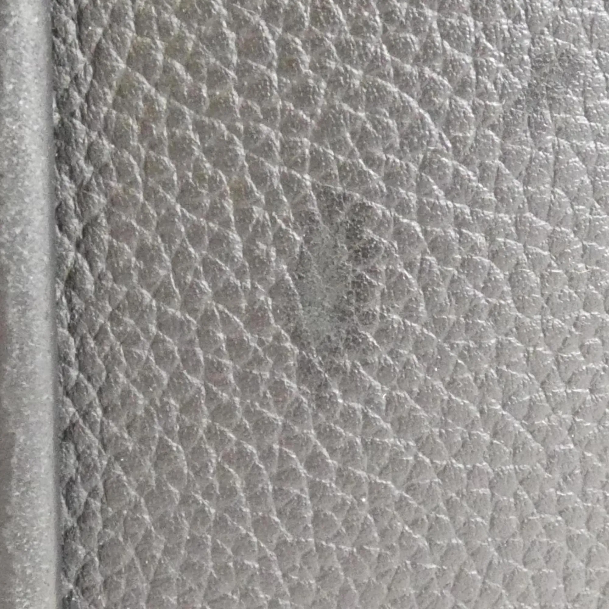 Louis Vuitton Leather Handbag (Pre-Owned)