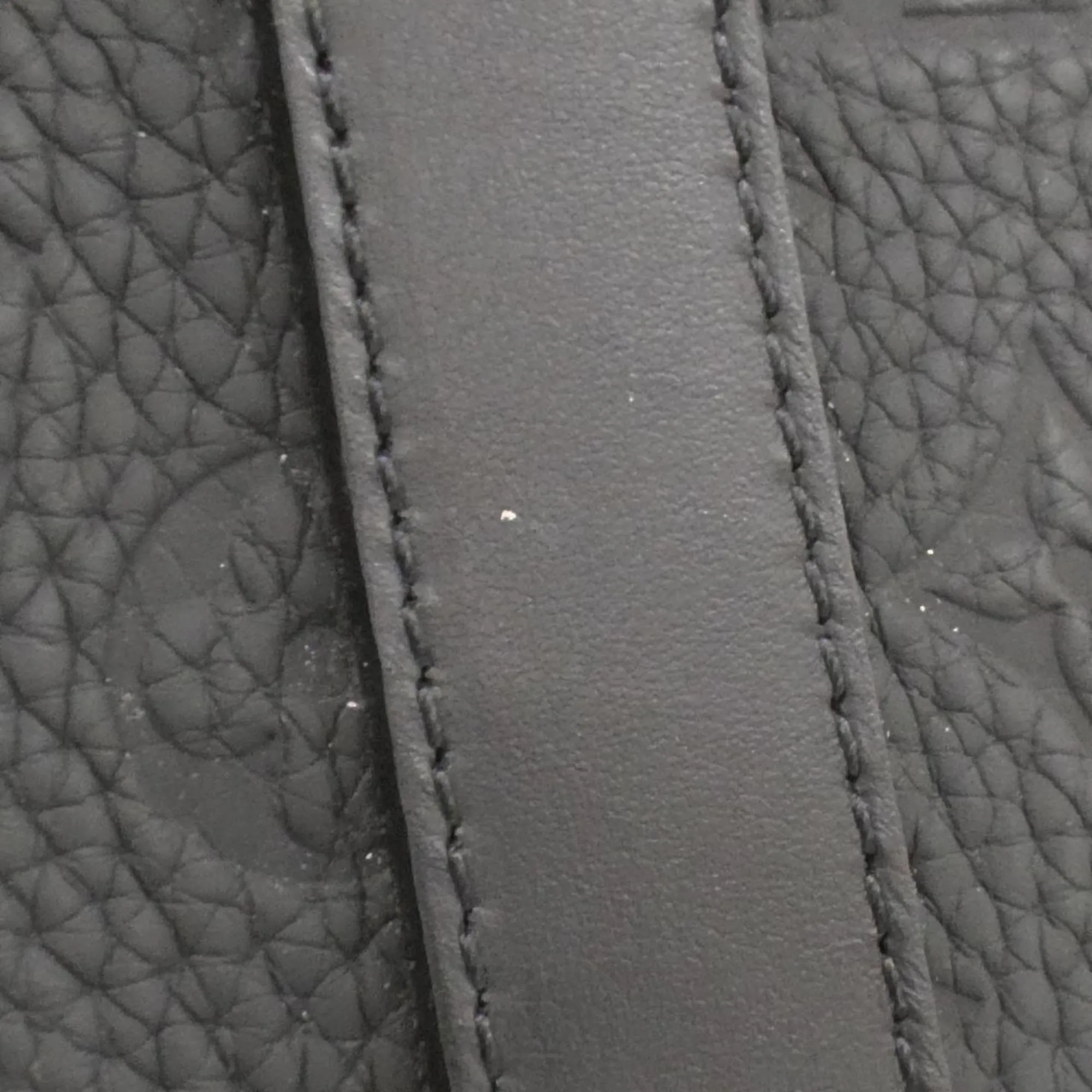 Louis Vuitton Leather Handbag (Pre-Owned)