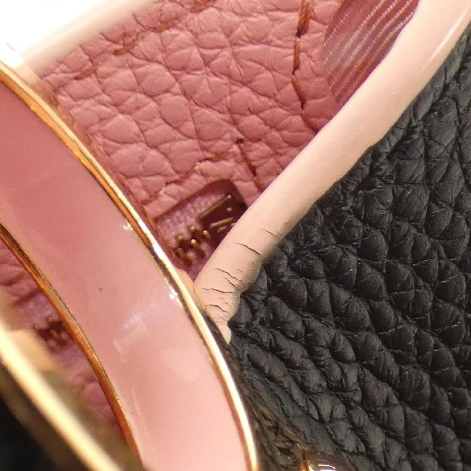 Louis Vuitton Leather Handbag (Pre-Owned)