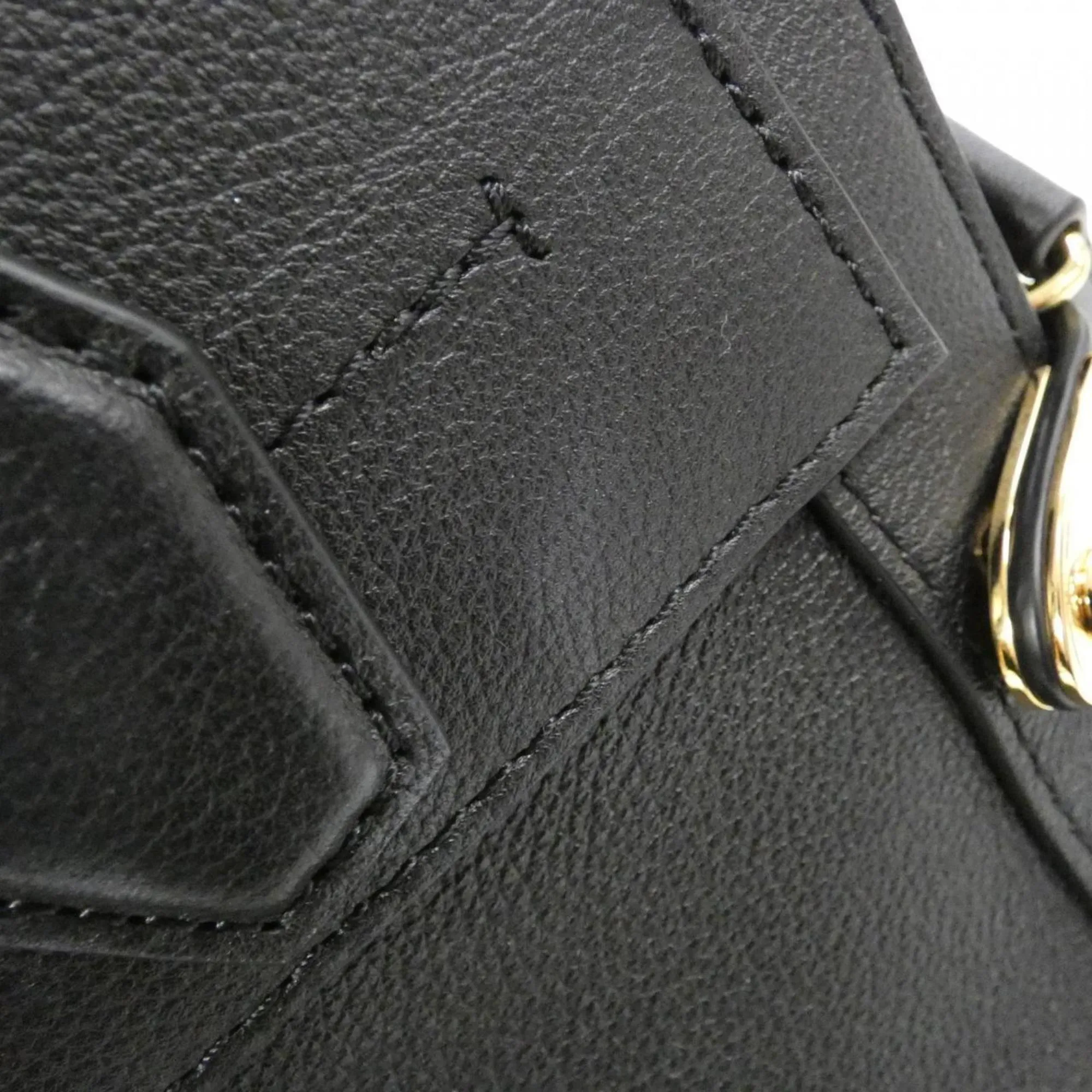 Louis Vuitton Leather Handbag (Pre-Owned)