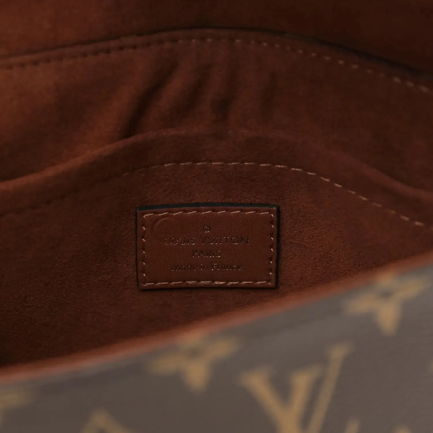 Louis Vuitton Locky BB premium Leather bag 44654