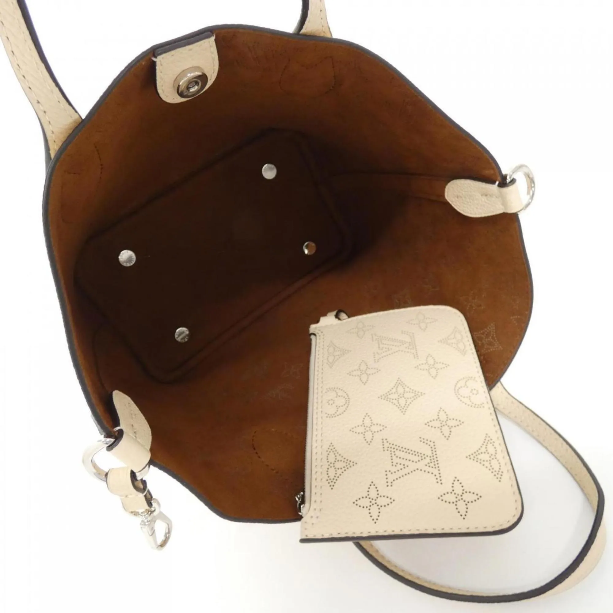 Louis Vuitton Mahina Leather Handbag (Pre-Owned)