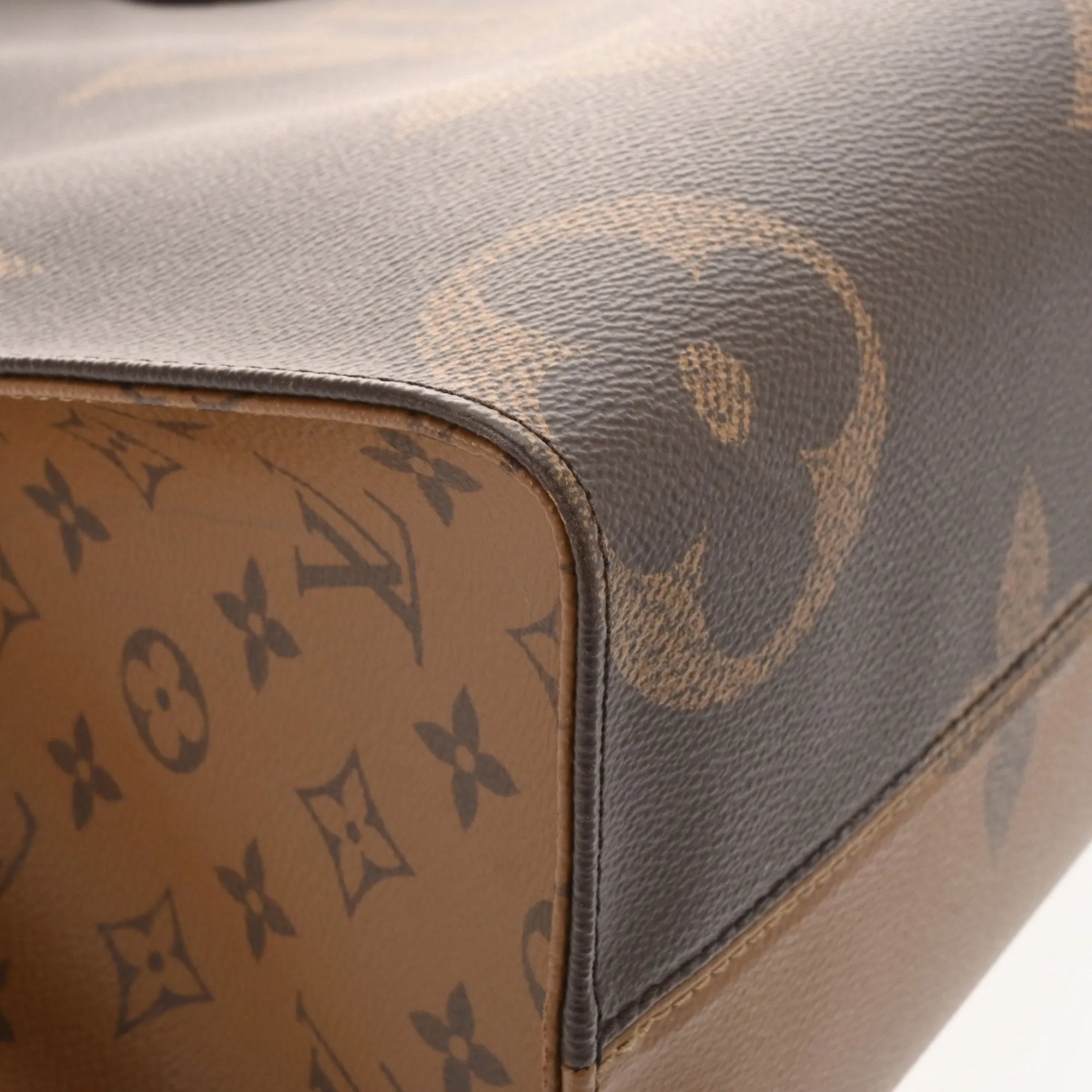 Louis Vuitton Monogram Canvas Handbag (Pre-Owned)