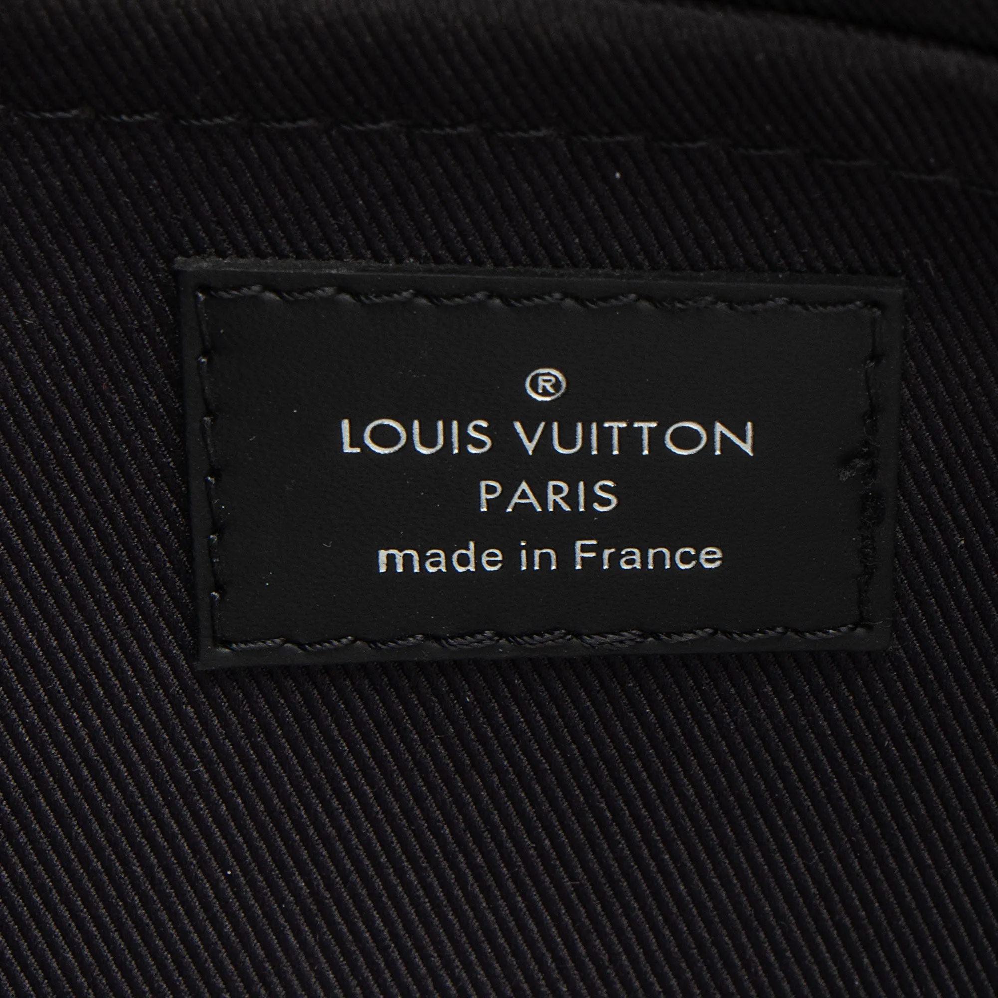 Louis Vuitton Monogram Eclipse Discovery GM Pochette