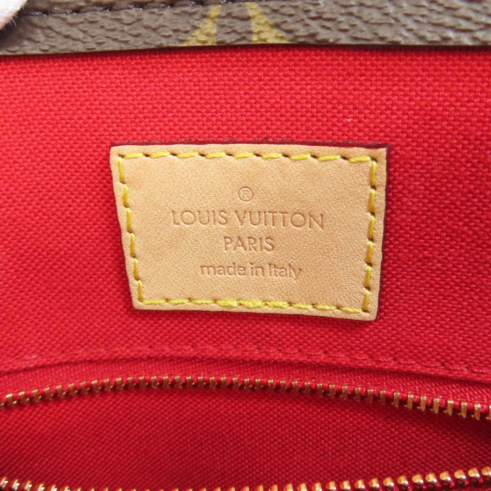 Louis Vuitton Monogram Monogram Canvas Handbag (Pre-Owned)