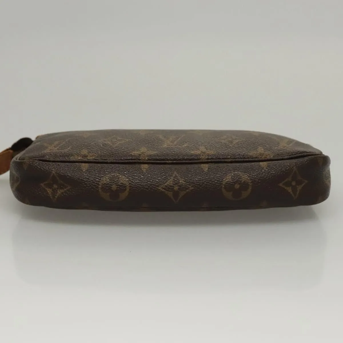 Louis Vuitton Pochette Accessoire Canvas Clutch Bag (Pre-Owned)