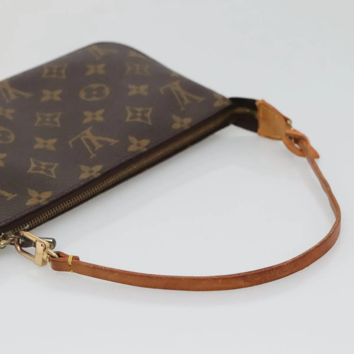 Louis Vuitton Pochette Accessoire Canvas Clutch Bag (Pre-Owned)