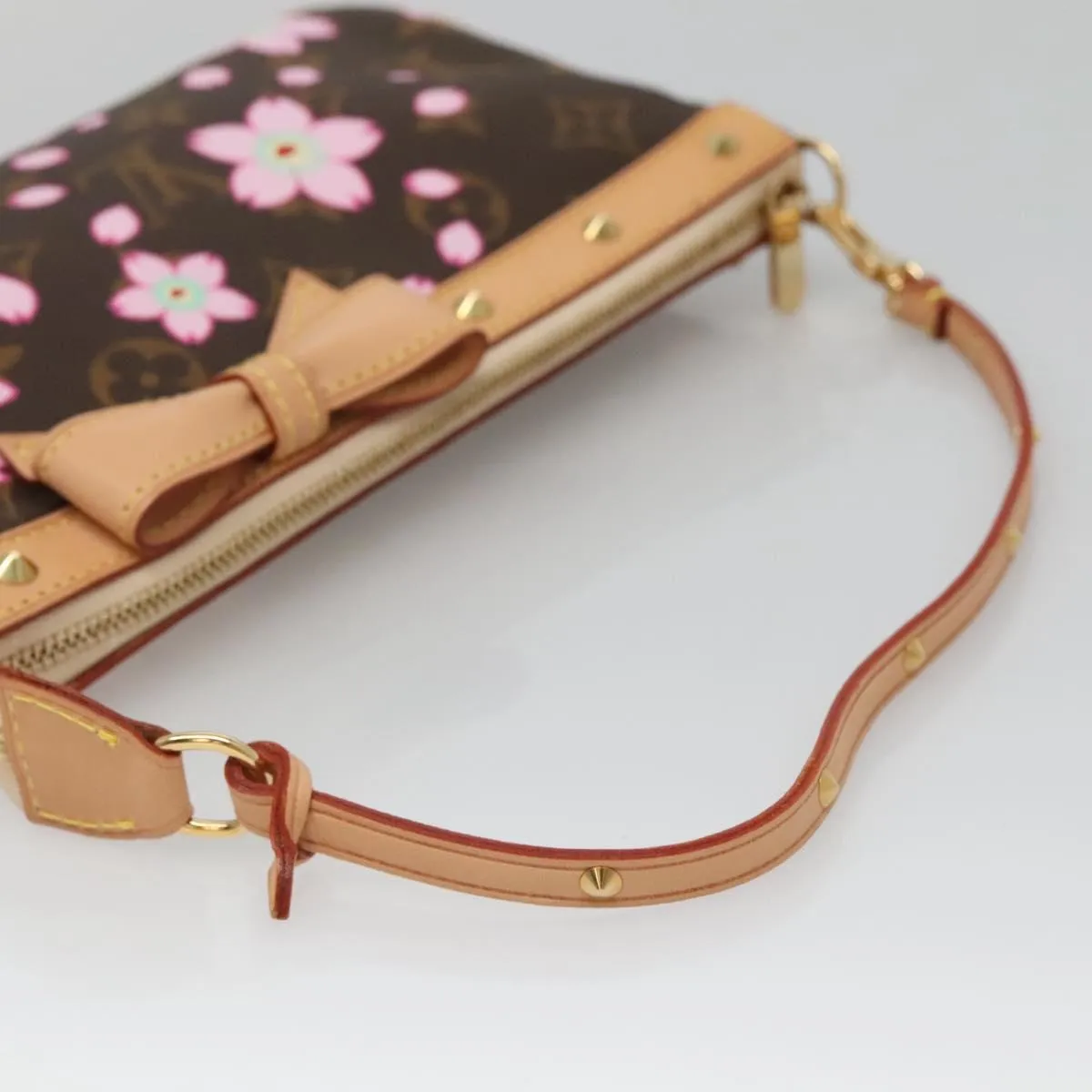 Louis Vuitton Pochette Accessoire Canvas Clutch Bag (Pre-Owned)