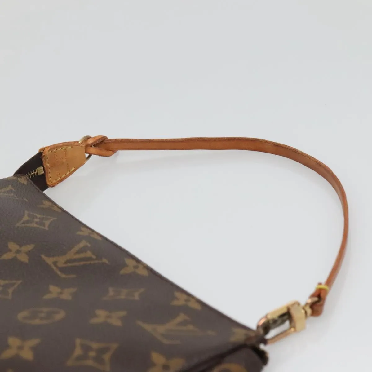 Louis Vuitton Pochette Accessoire Canvas Clutch Bag (Pre-Owned)