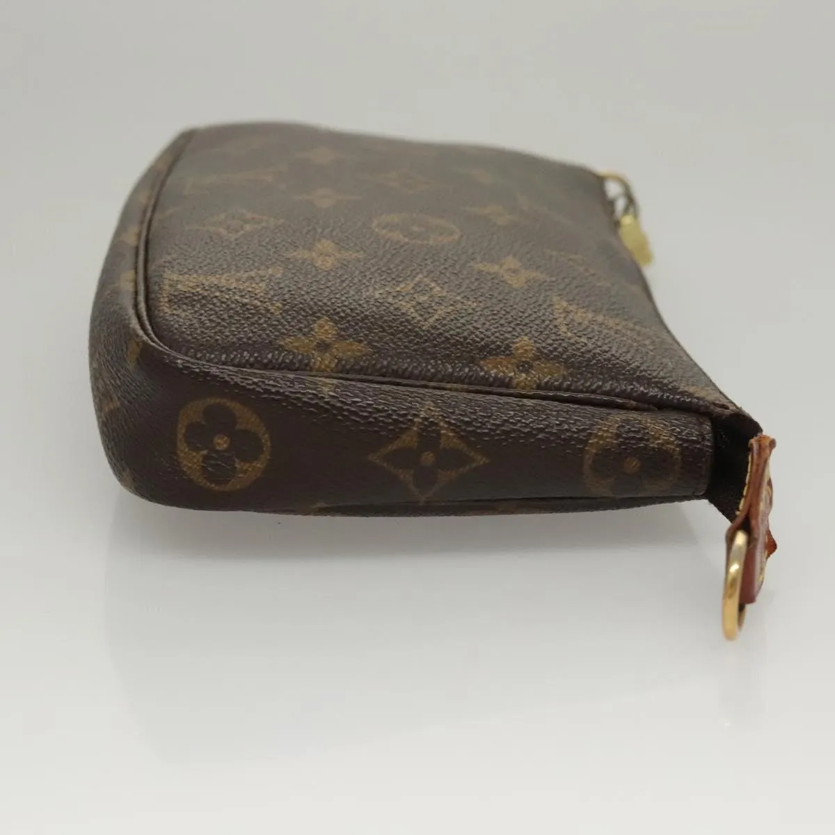 Louis Vuitton Pochette Accessoire Canvas Clutch Bag (Pre-Owned)