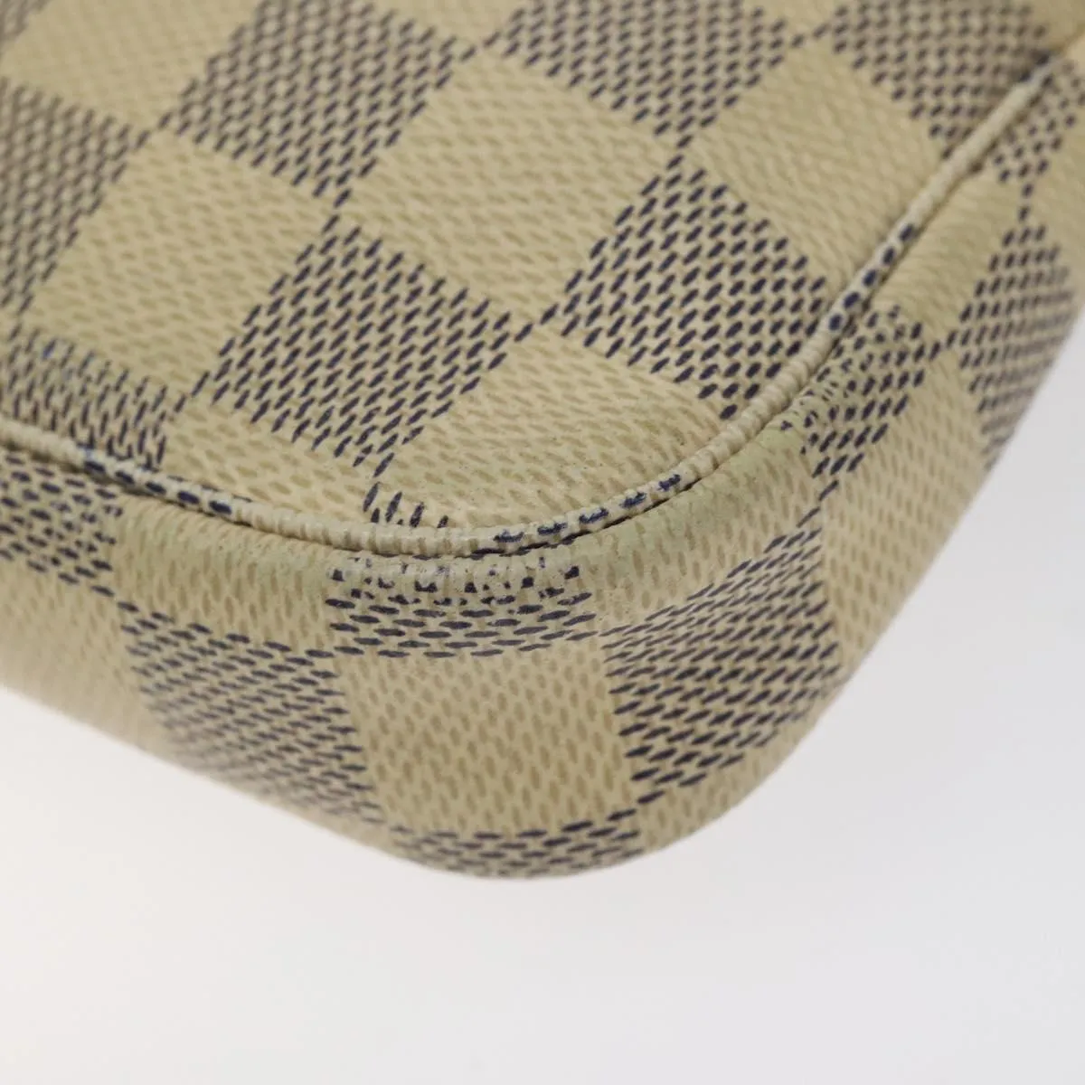 Louis Vuitton Pochette Accessoire Canvas Clutch Bag (Pre-Owned)