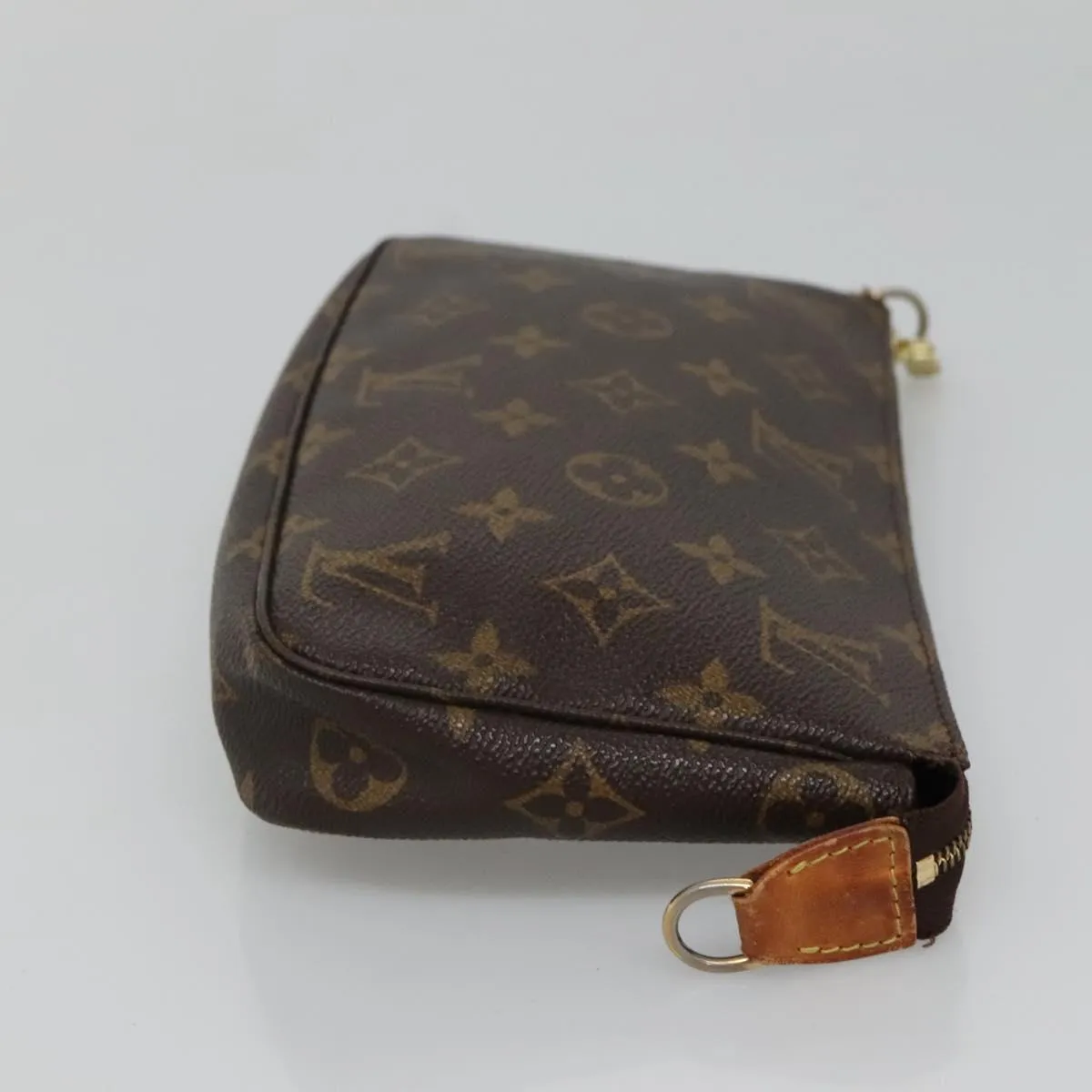 Louis Vuitton Pochette Accessoire Canvas Clutch Bag (Pre-Owned)