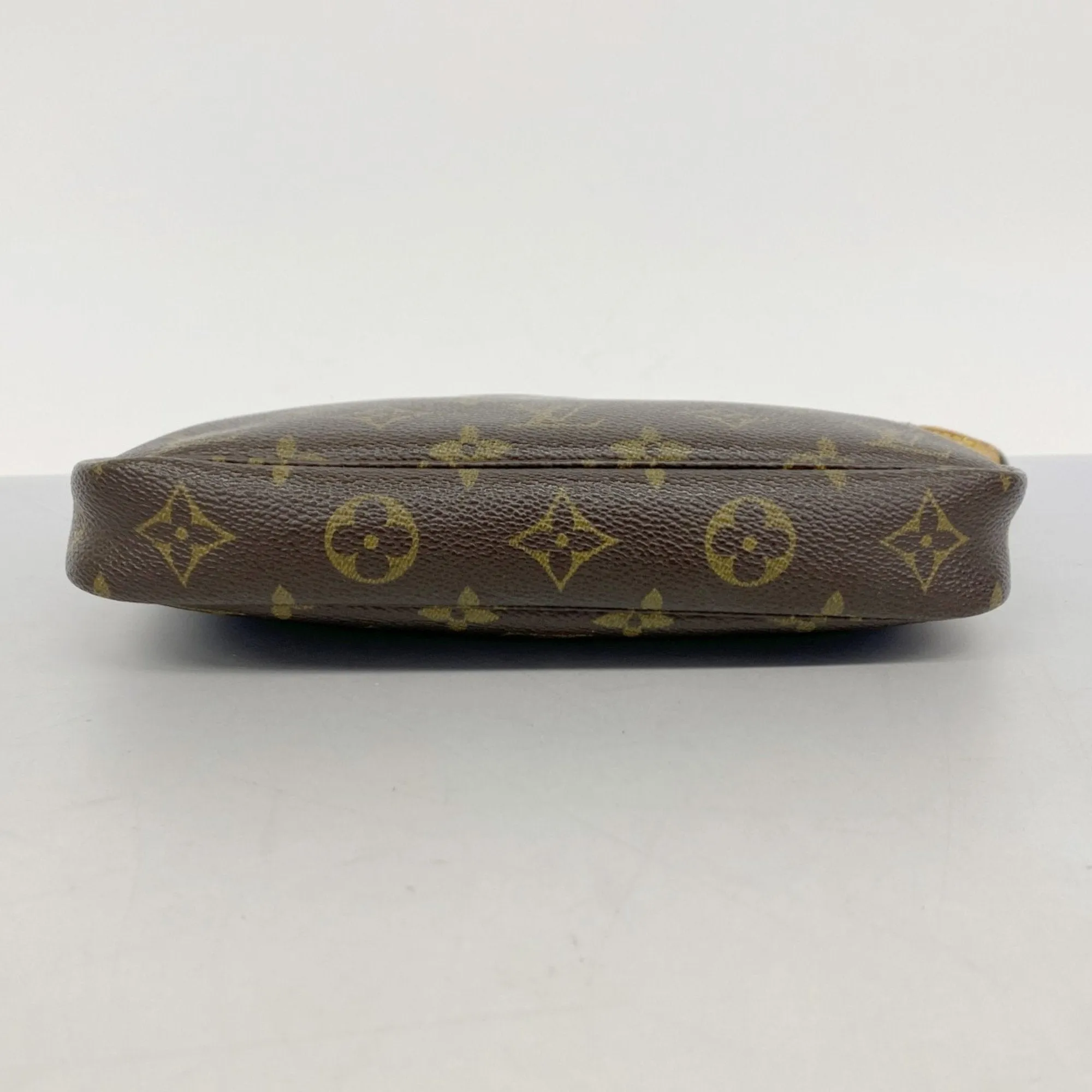 Louis Vuitton Pouch (Pre-Owned)