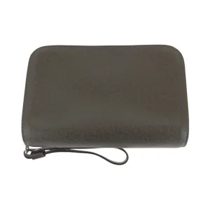 Louis Vuitton Taiga Leather Clutch Bag (Pre-Owned)