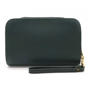 Louis Vuitton Taiga Leather Leather Clutch Bag Handbag (Pre-Owned)