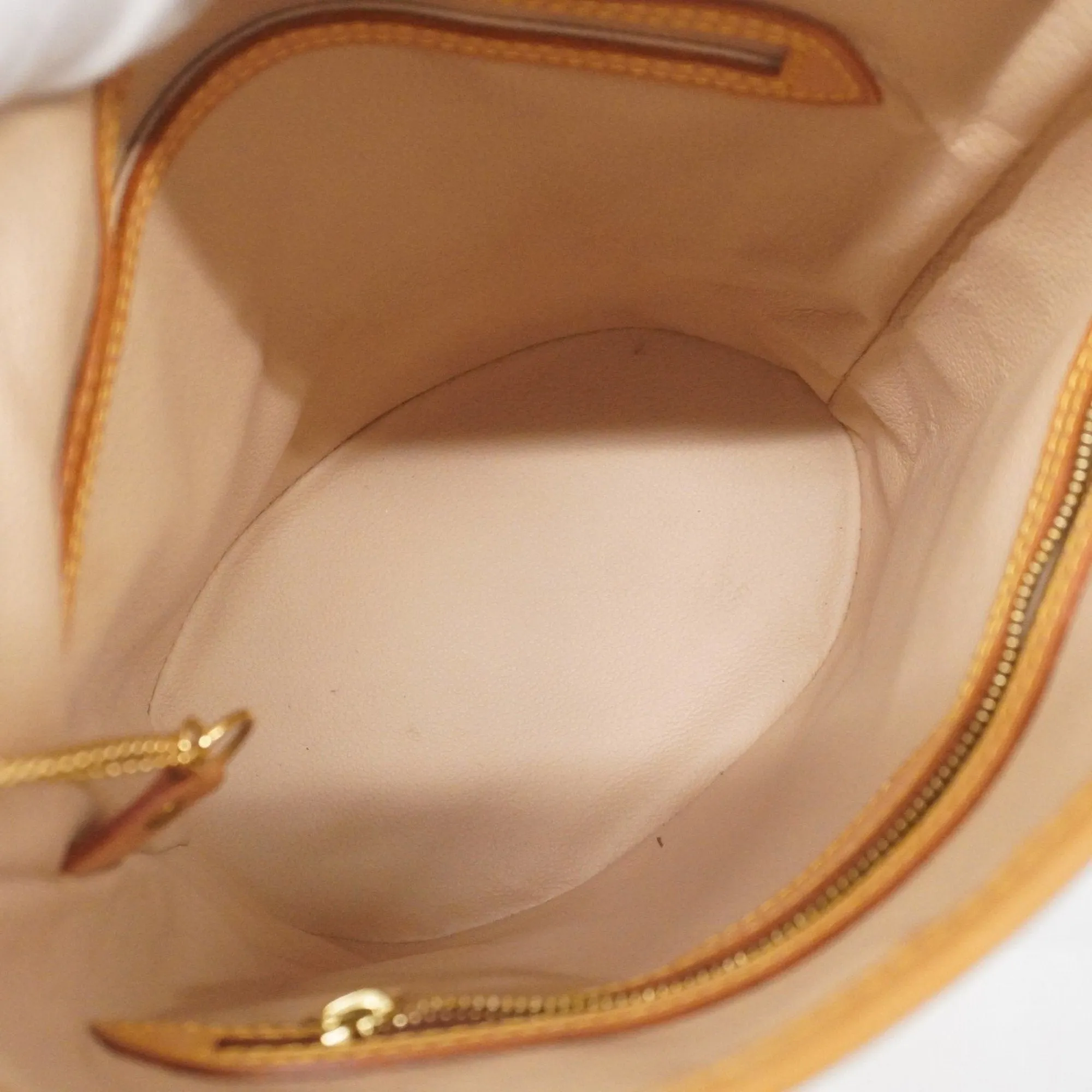 Louis Vuitton Tote Bag (Pre-Owned)