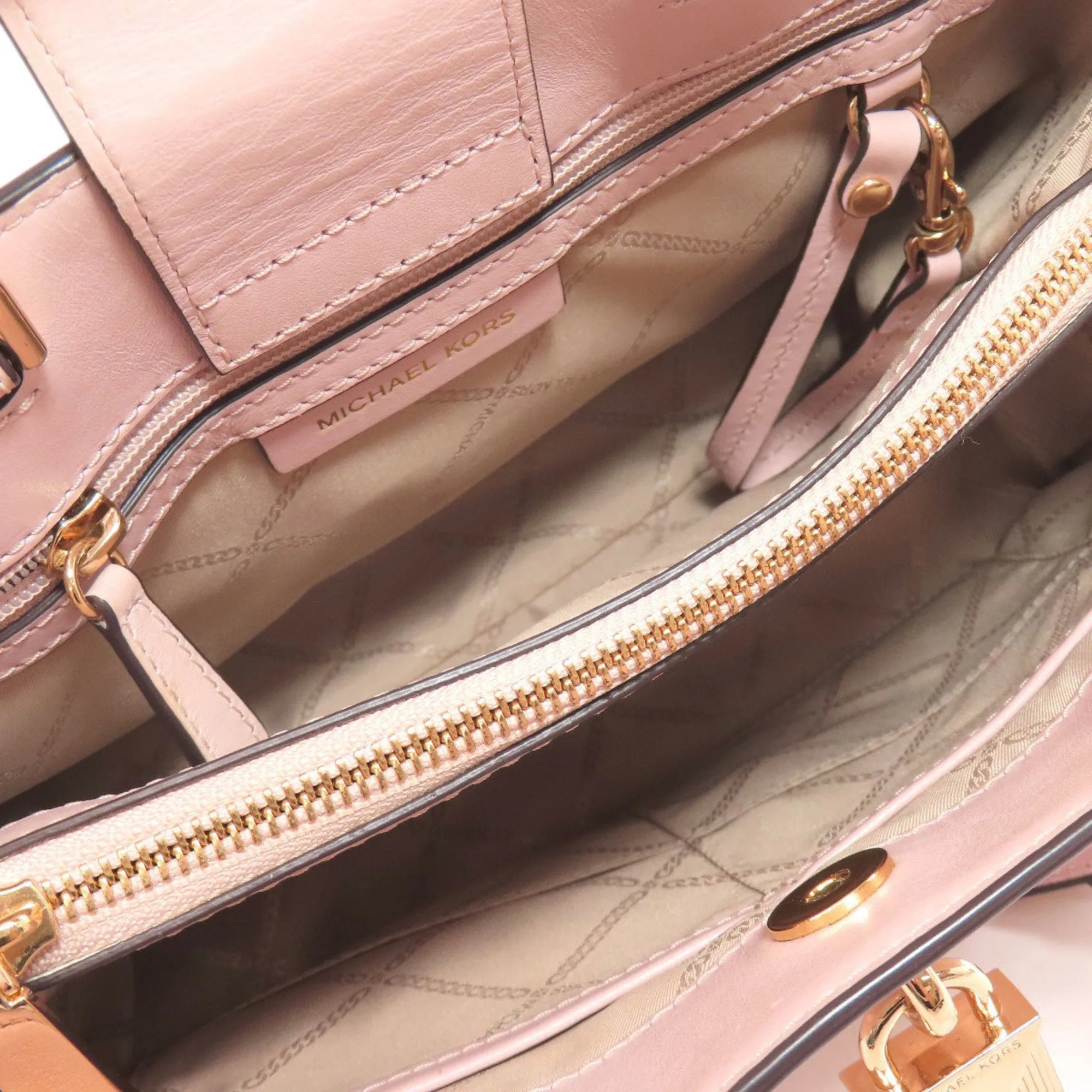 Michael Kors  Leather Handbag (Pre-Owned)