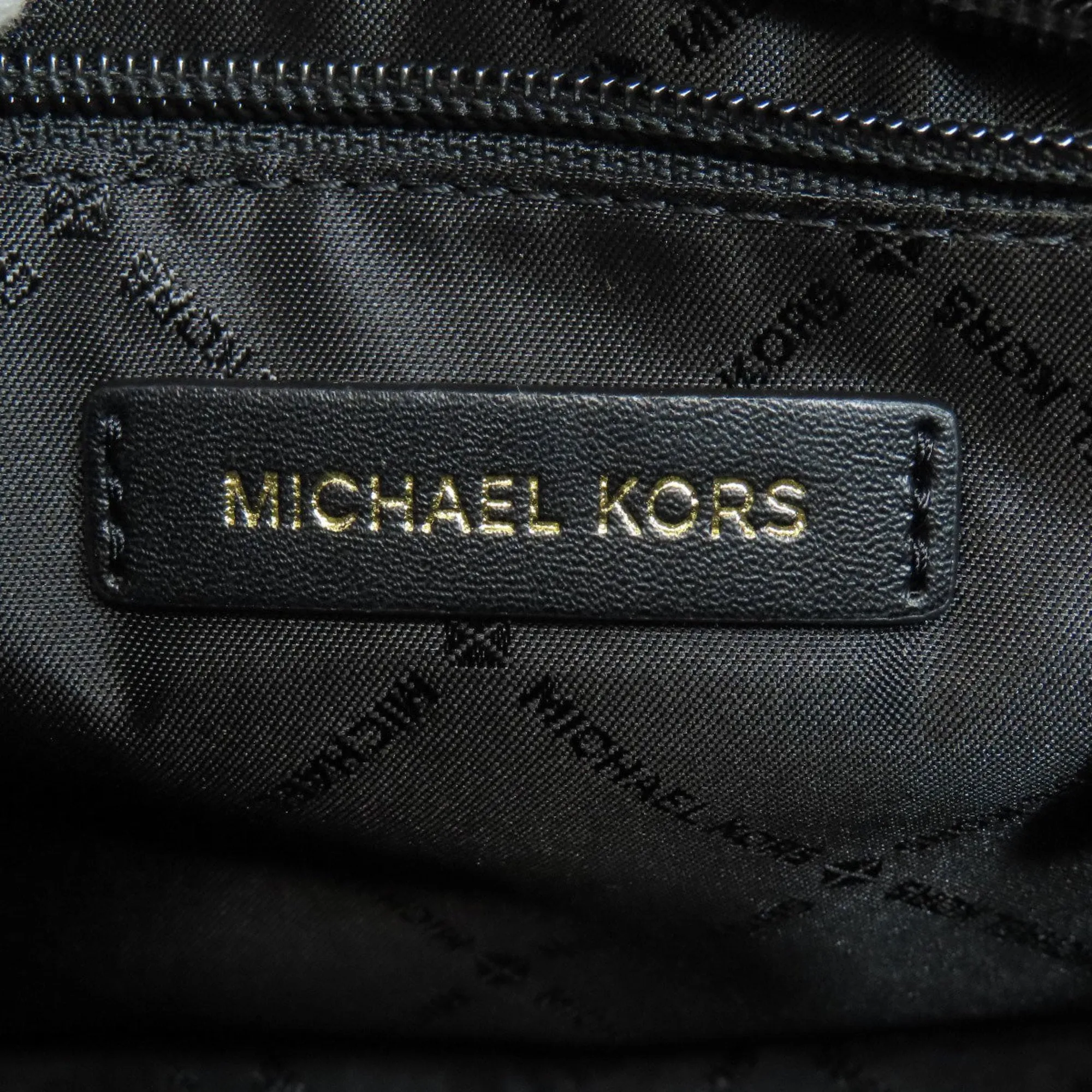 Michael Kors  Leather Handbag (Pre-Owned)