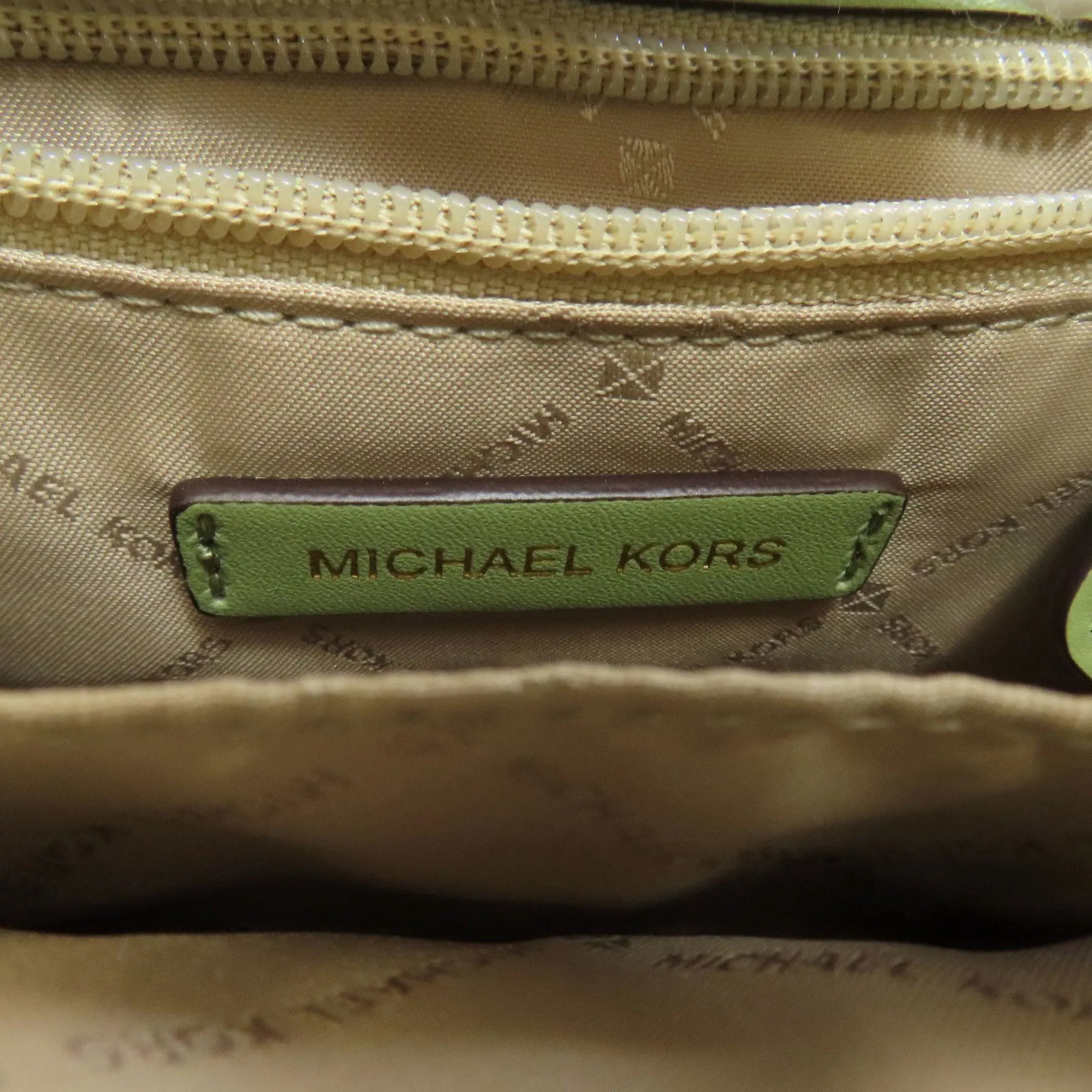 Michael Kors  Pvc Handbag (Pre-Owned)