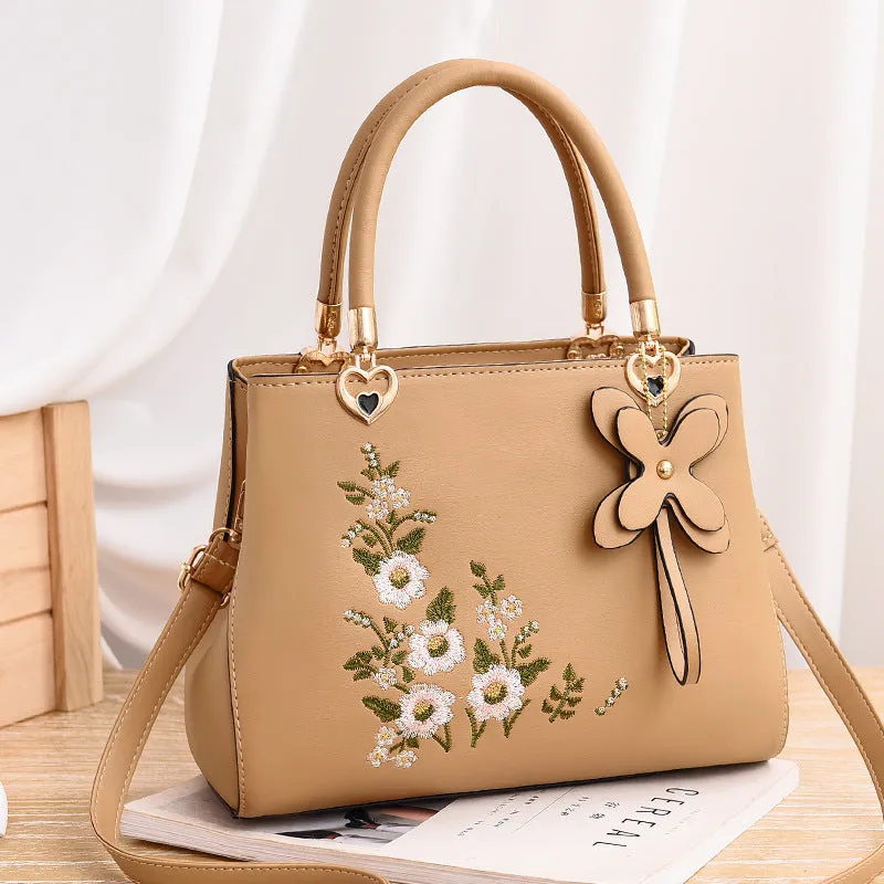 New Fashion Embroidered Large Capacity Diagonal Shoulder Bag