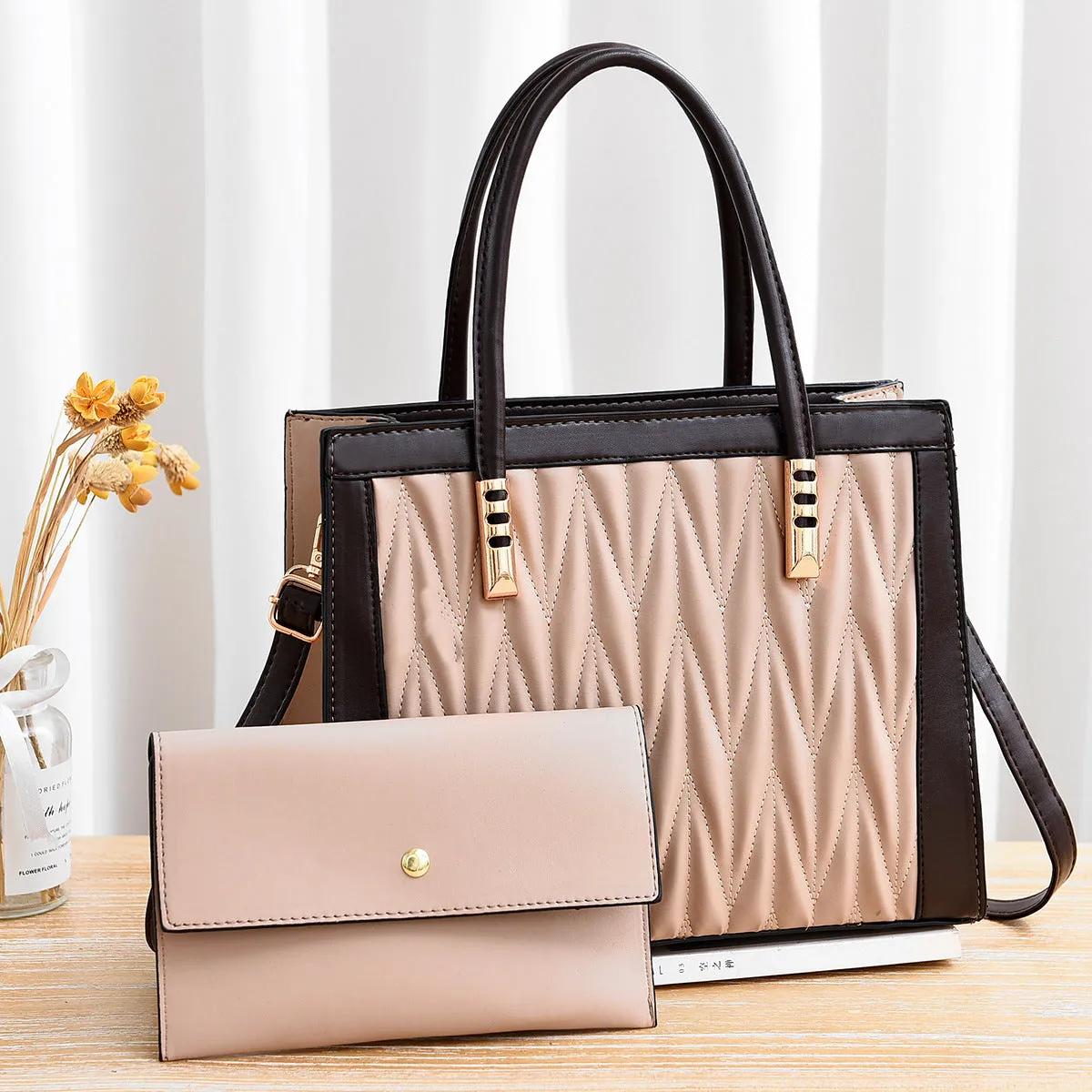 New Simple Fashion Large Capacity Portable Shoulder Bag