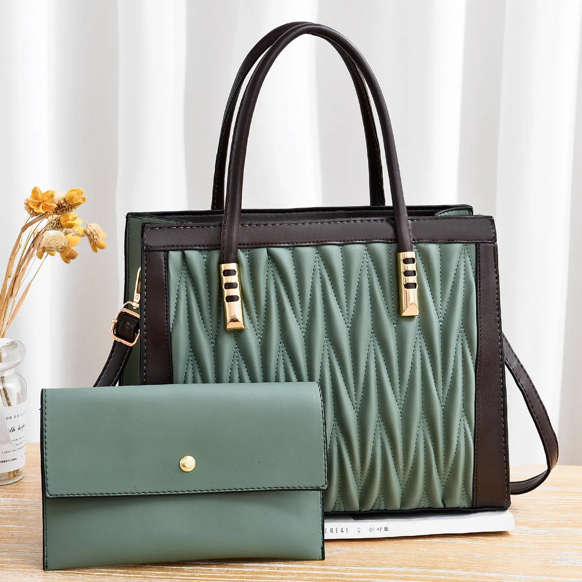 New Simple Fashion Large Capacity Portable Shoulder Bag