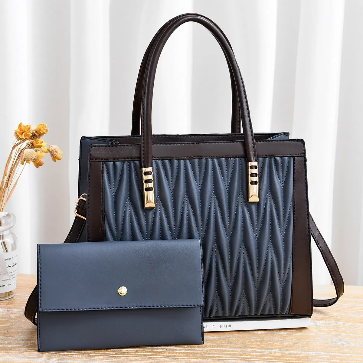 New Simple Fashion Large Capacity Portable Shoulder Bag