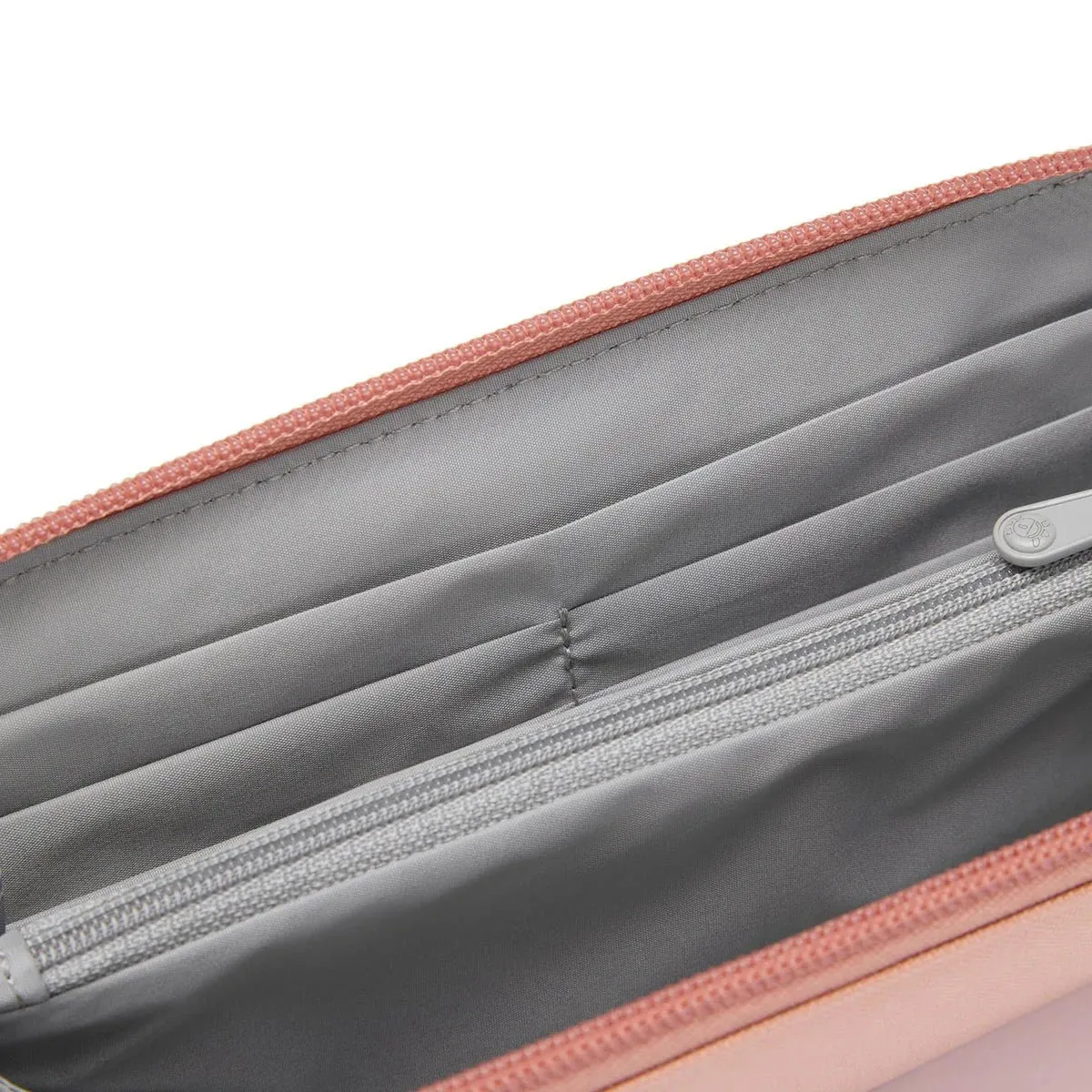 Pacsafe RFIDsafe RFID Blocking Continental Wallet