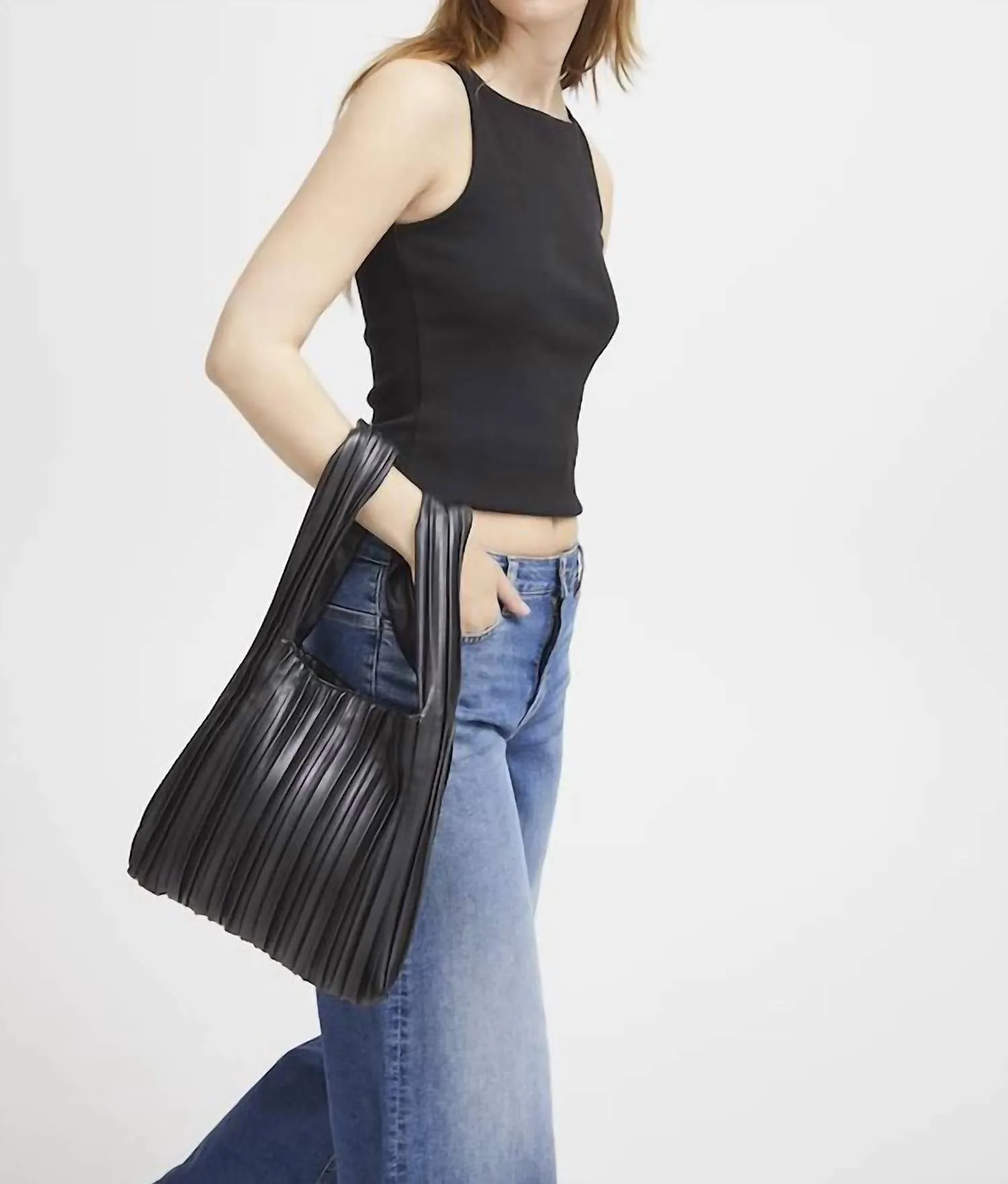 Pleated Faux Leather Handbag In Black