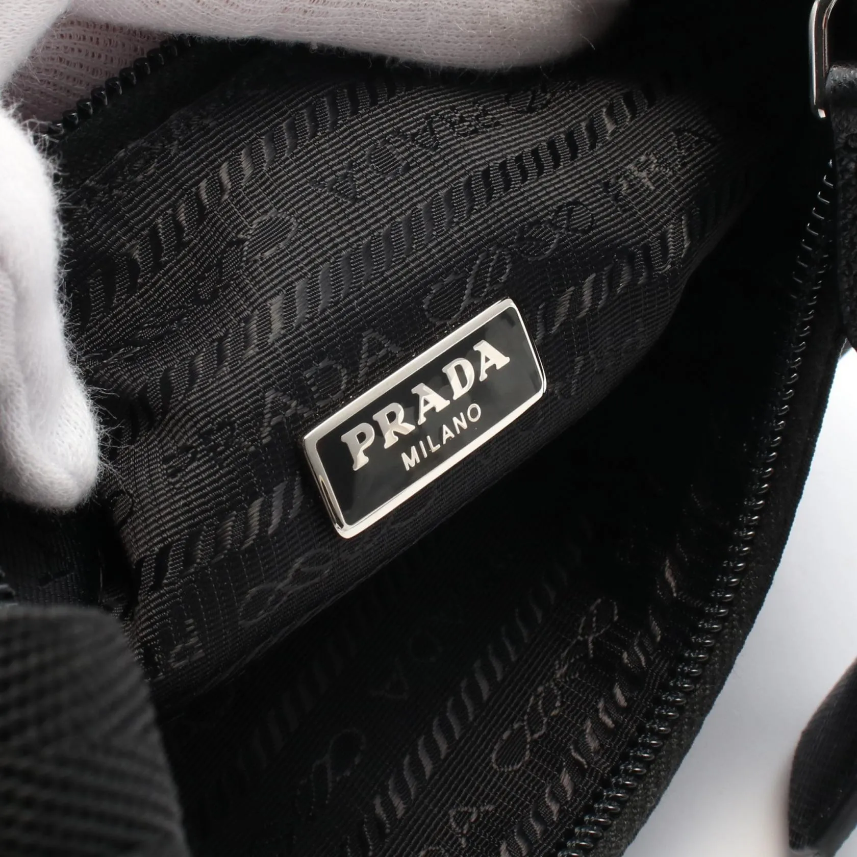 Prada Nylon Re-edition 2000 TESSUTO Handbag