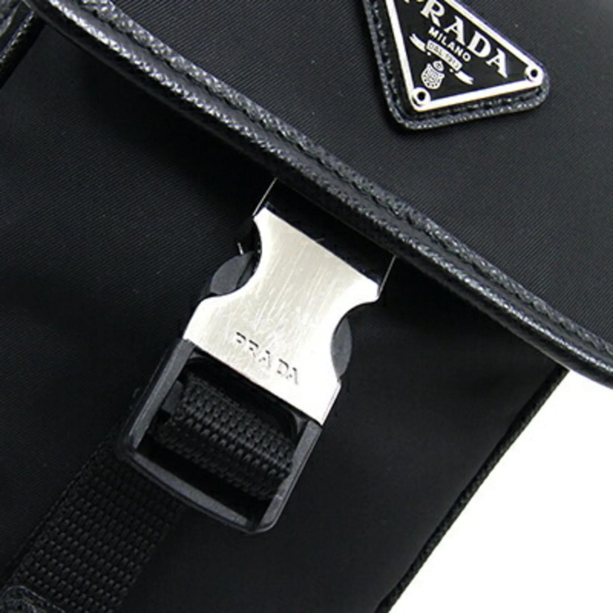 Prada Saffiano Synthetic Clutch Bag (Pre-Owned)