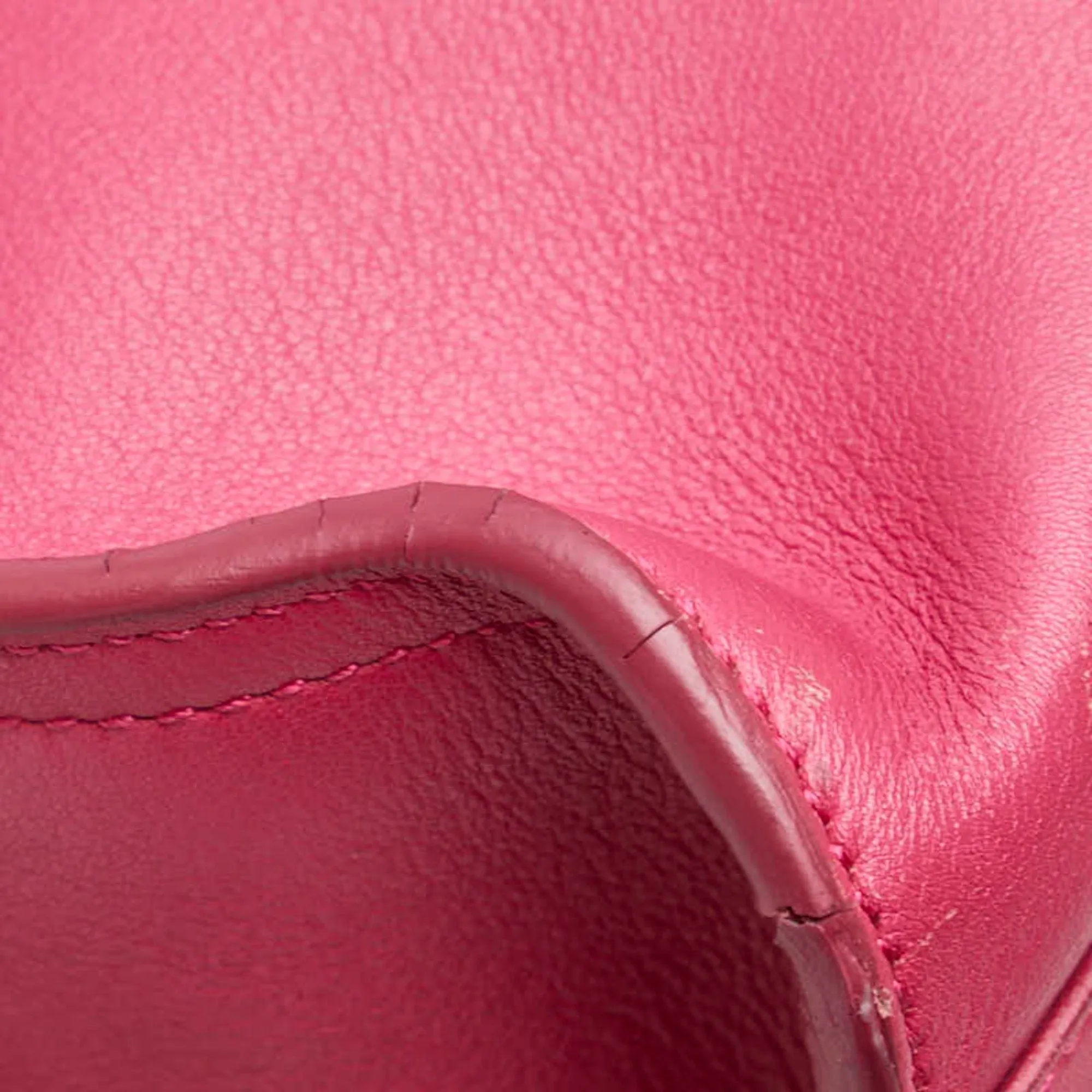Saint Laurent Leather Handbag (Pre-Owned)