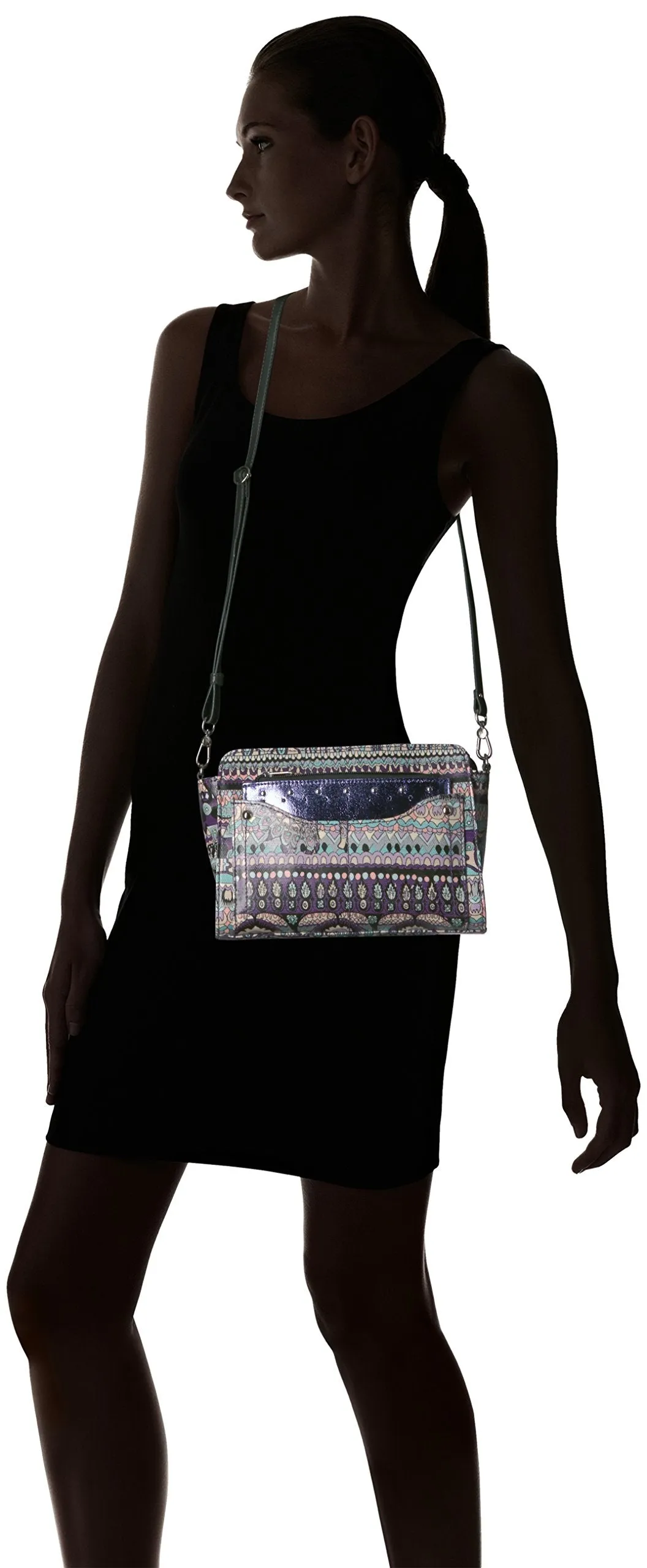 Sakroots Artist Circle Sm Chrging Crossbody